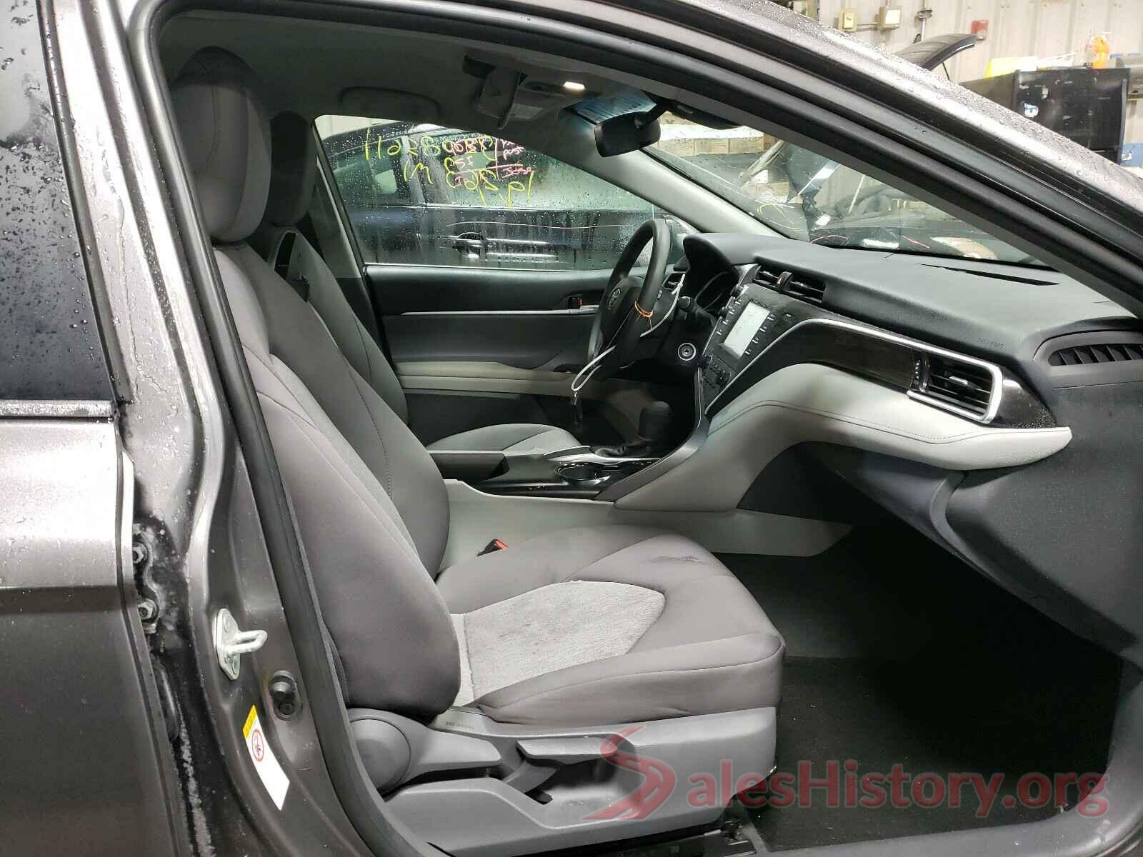 4T1B11HK3JU057946 2018 TOYOTA CAMRY