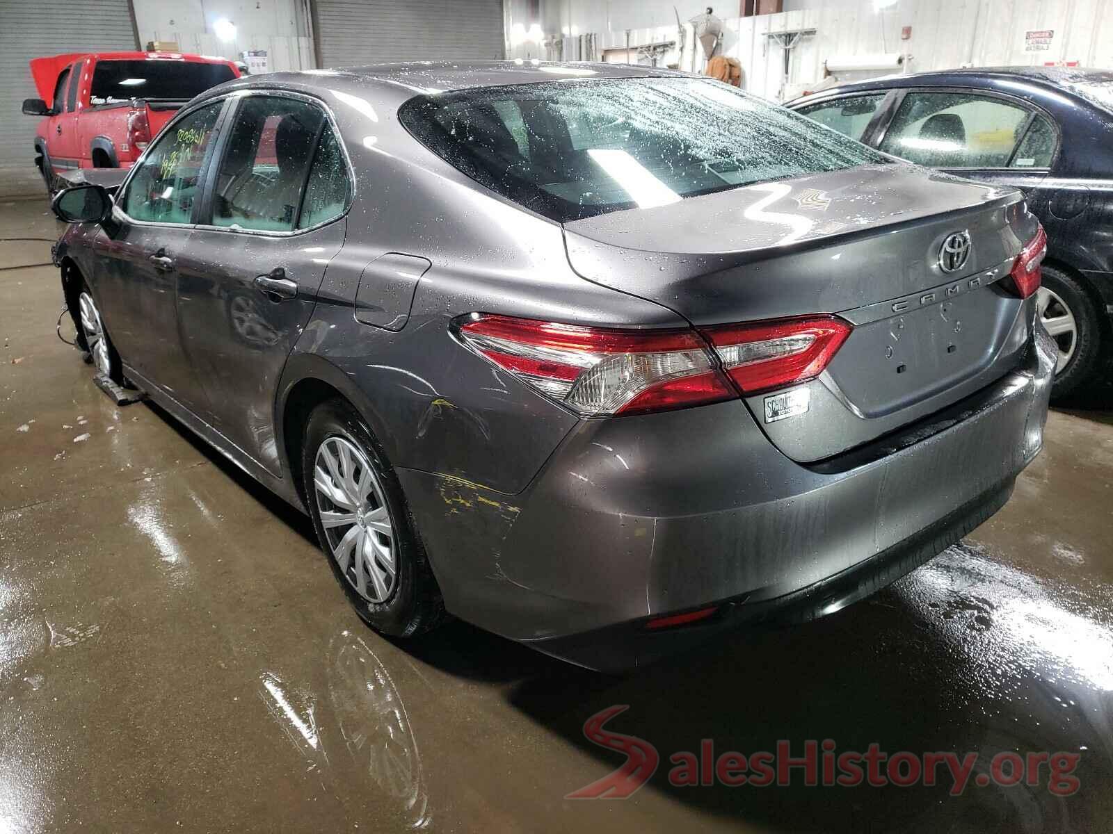 4T1B11HK3JU057946 2018 TOYOTA CAMRY