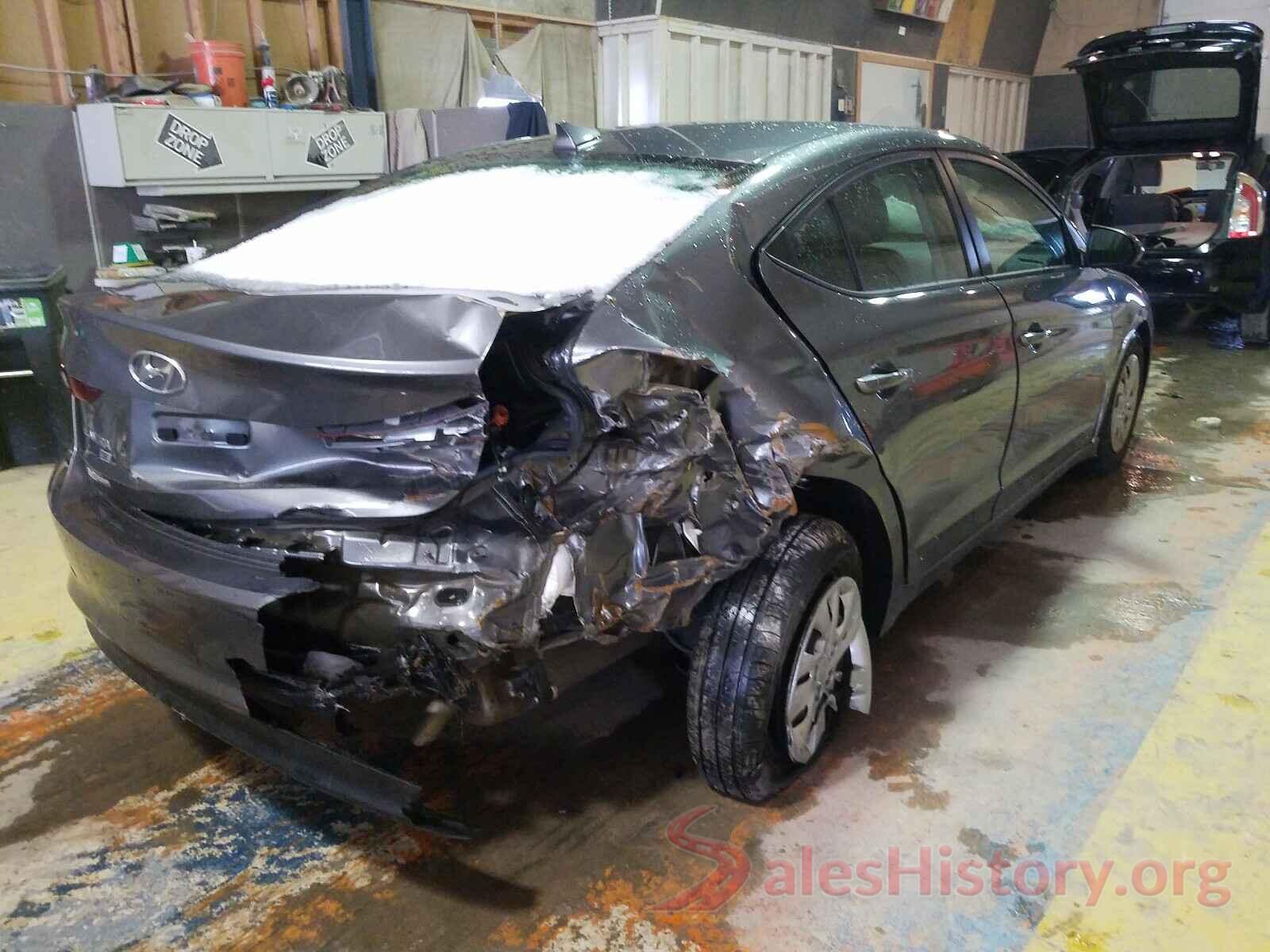 5NPD74LF2JH383884 2018 HYUNDAI ELANTRA