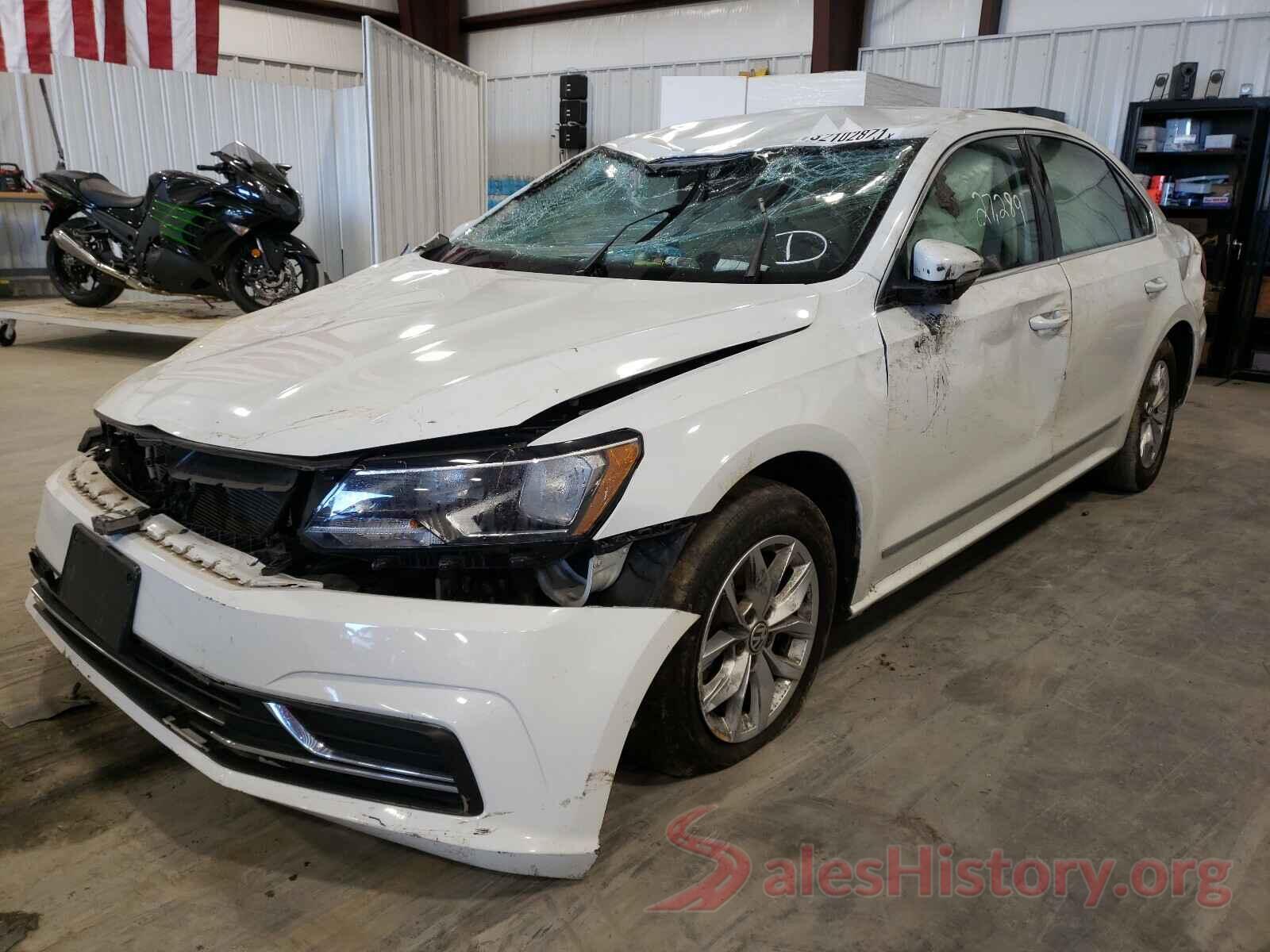 1VWAT7A3XHC006330 2017 VOLKSWAGEN PASSAT