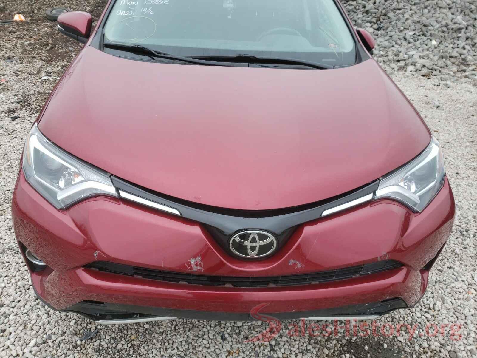 2T3WFREV3JW460946 2018 TOYOTA RAV4