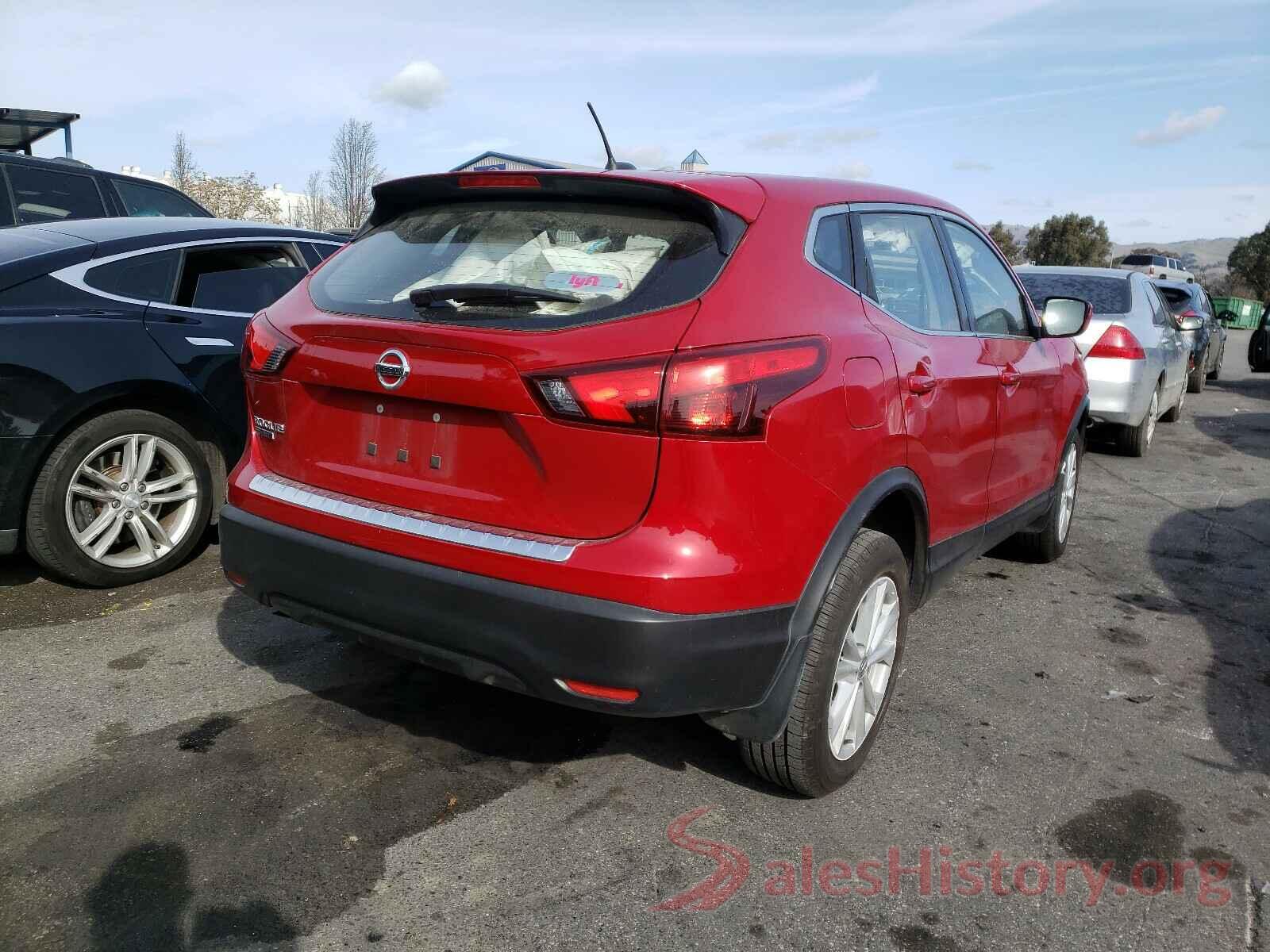 JN1BJ1CP1JW192888 2018 NISSAN ROGUE