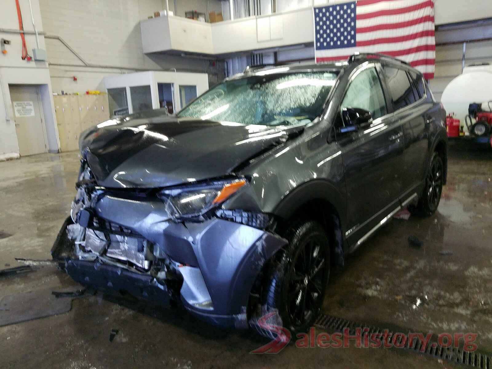 2T3RFREVXJW840797 2018 TOYOTA RAV4