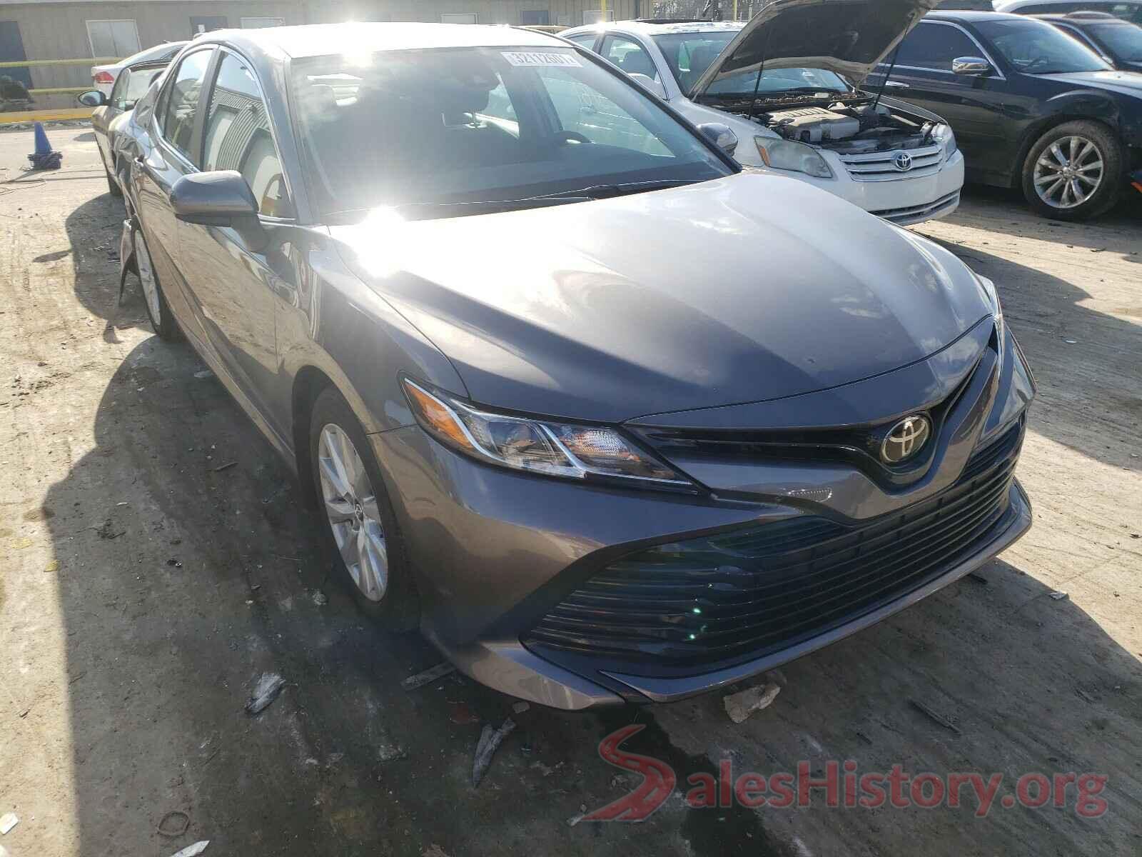 4T1B11HK8KU761352 2019 TOYOTA CAMRY