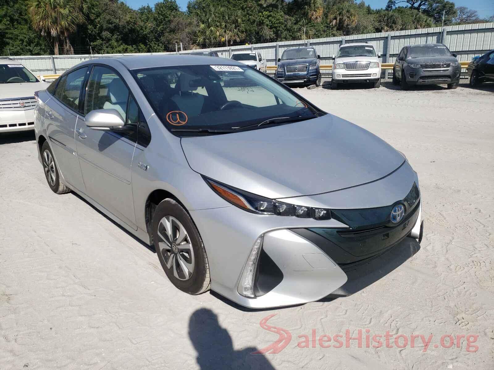 JTDKARFP1J3097689 2018 TOYOTA PRIUS