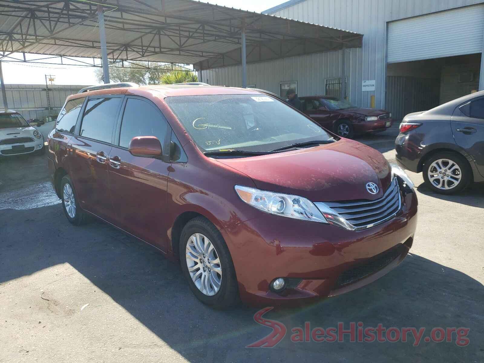 5TDYZ3DC0HS887512 2017 TOYOTA SIENNA