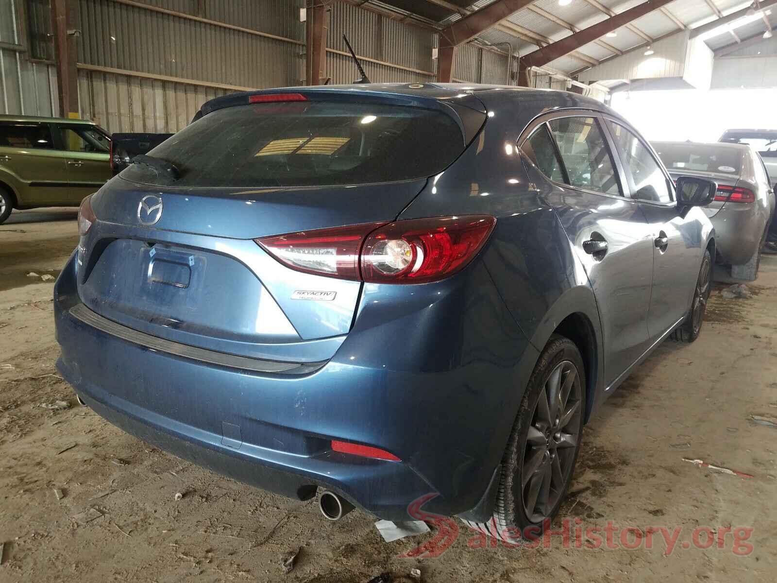 3MZBN1L38JM226210 2018 MAZDA 3