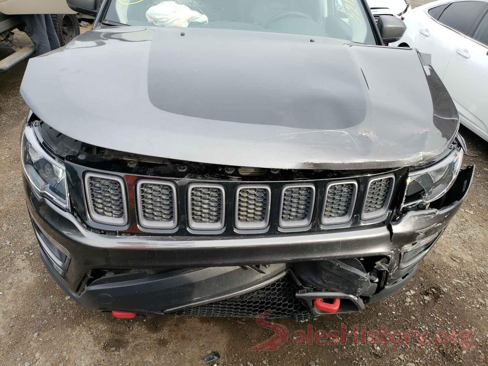 3C4NJDDB9LT106735 2020 JEEP COMPASS