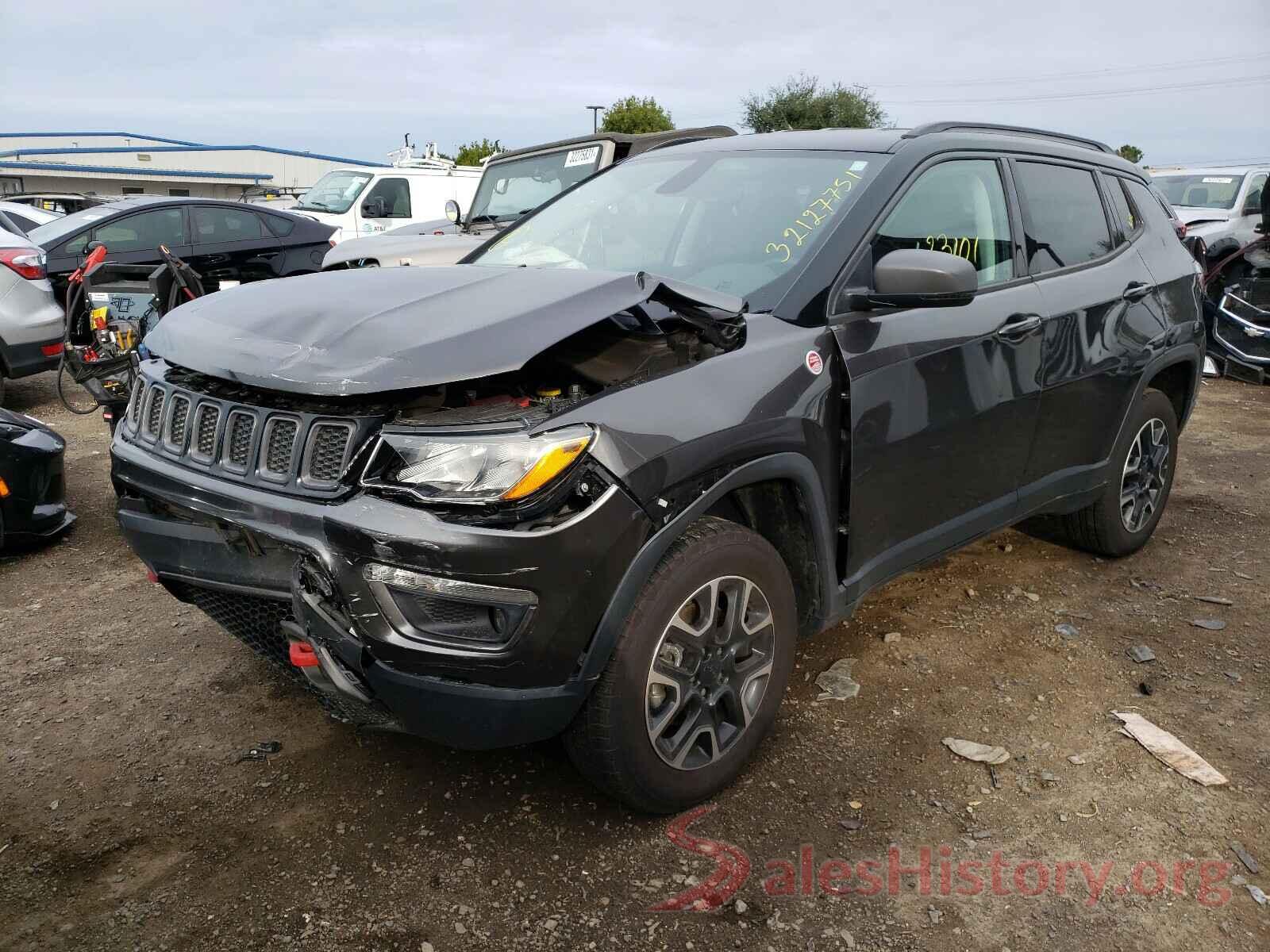 3C4NJDDB9LT106735 2020 JEEP COMPASS