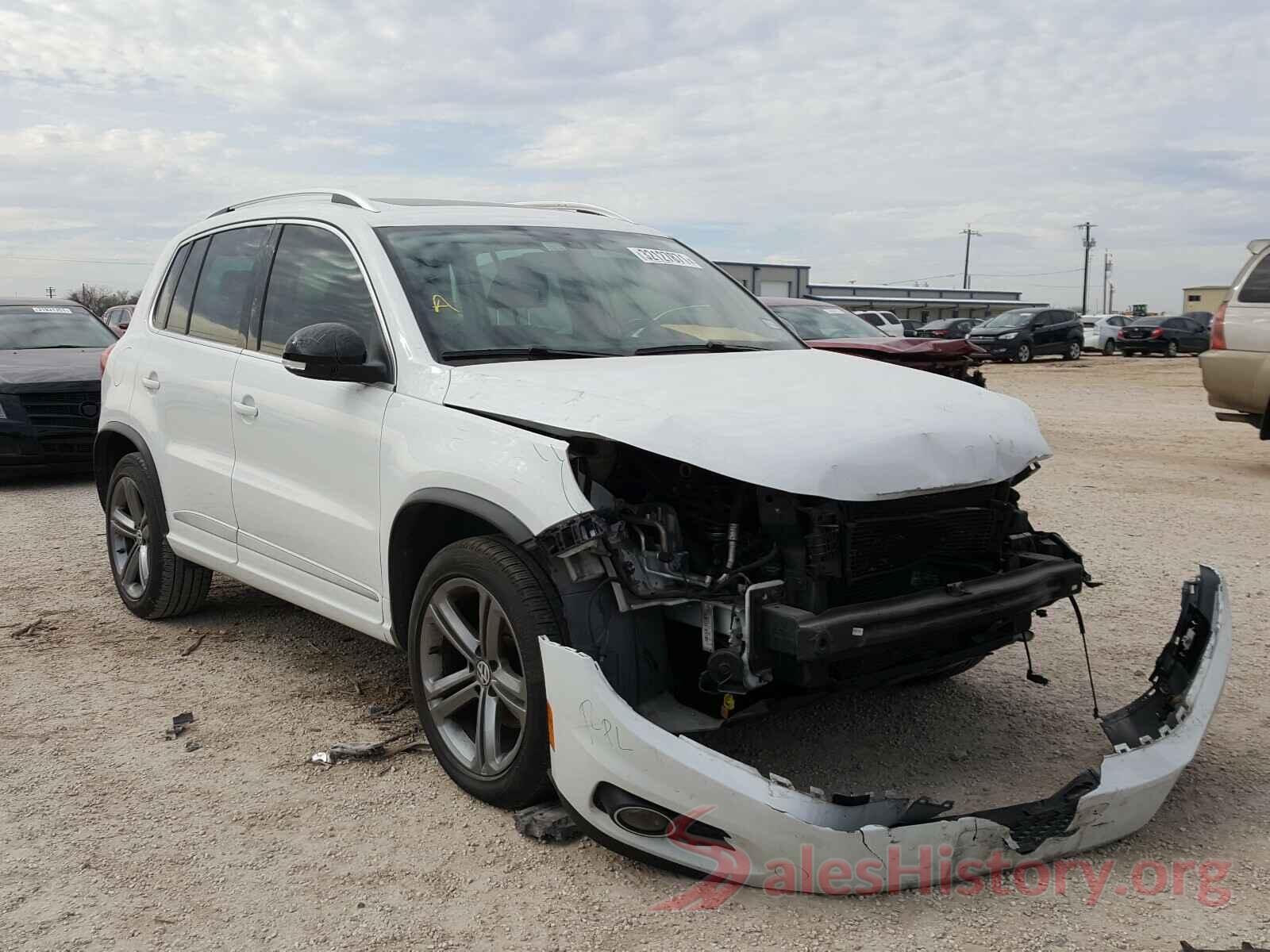 WVGTV7AX7HK019532 2017 VOLKSWAGEN TIGUAN