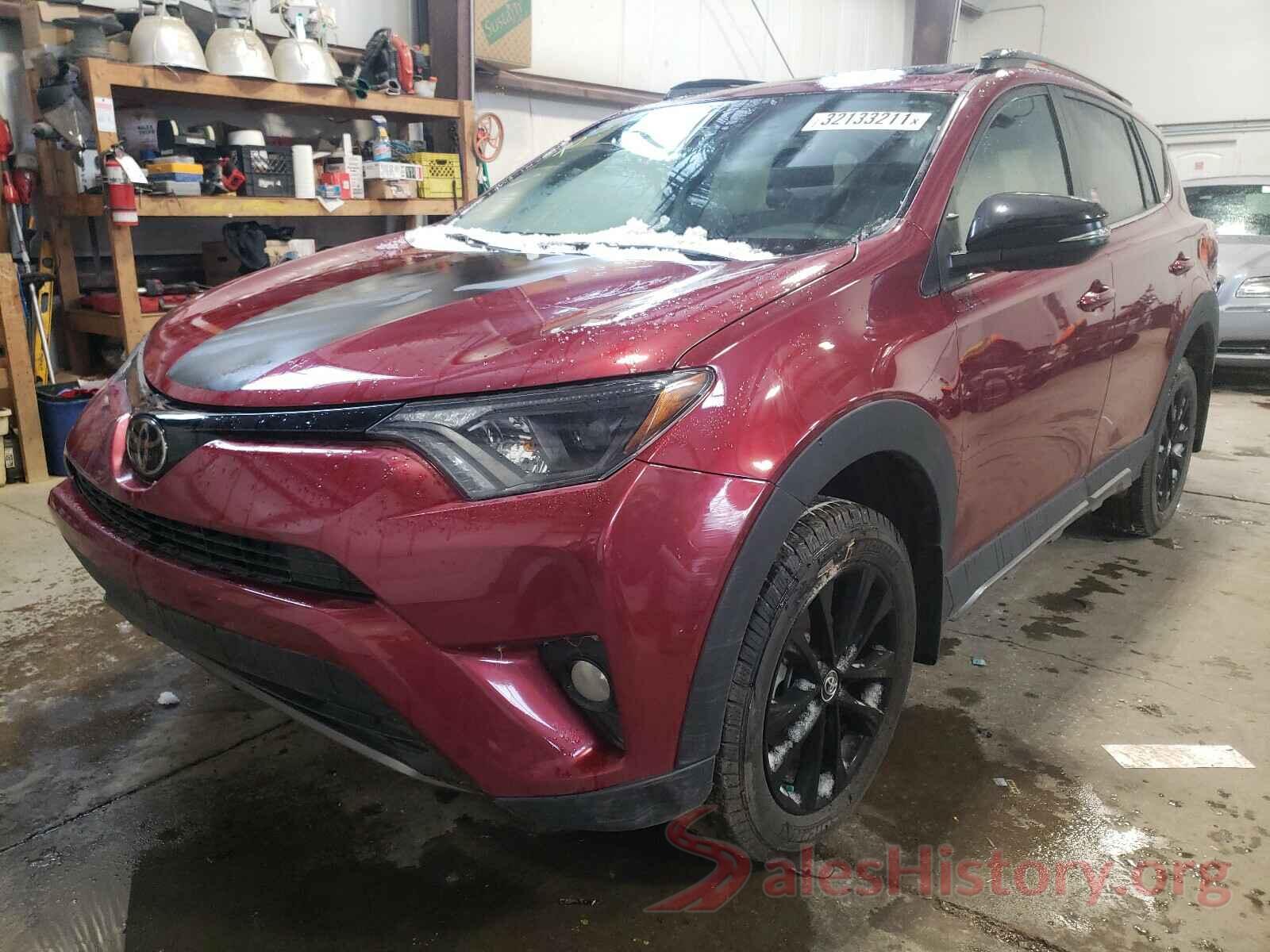 2T3RFREV2JW830216 2018 TOYOTA RAV4