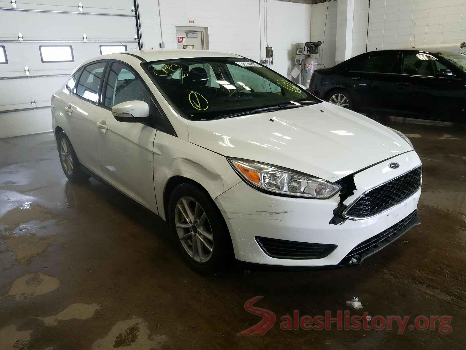 1FADP3F27HL300318 2017 FORD FOCUS