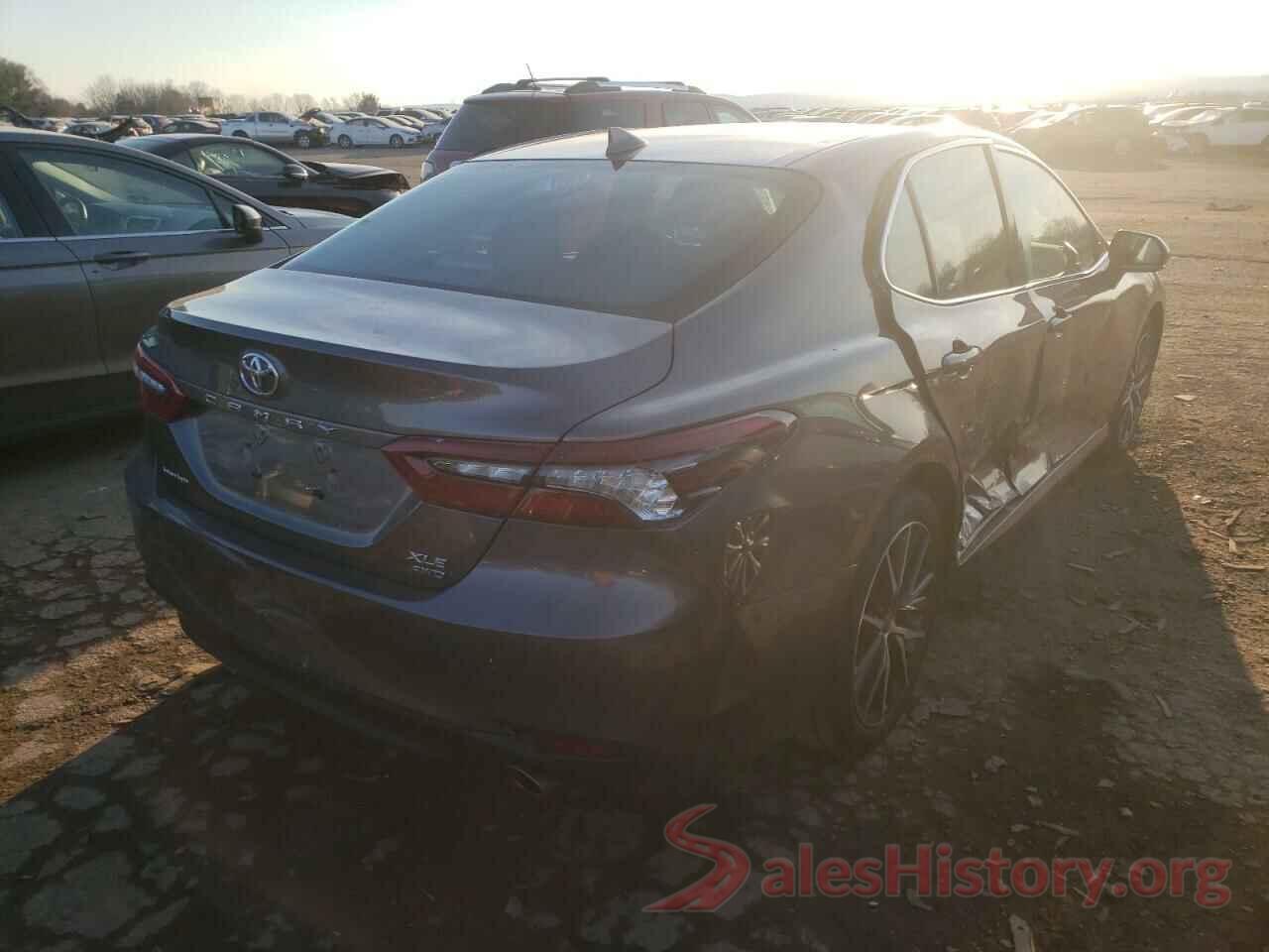 4T1F11BK7MU036595 2021 TOYOTA CAMRY