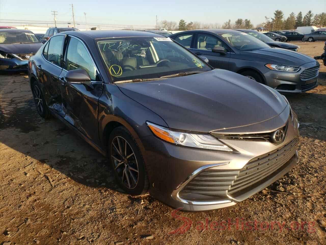 4T1F11BK7MU036595 2021 TOYOTA CAMRY