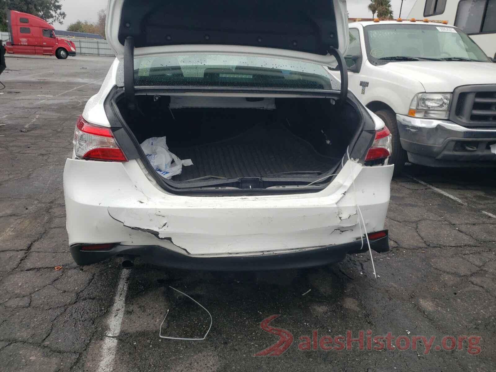 4T1B31HK4JU001153 2018 TOYOTA CAMRY