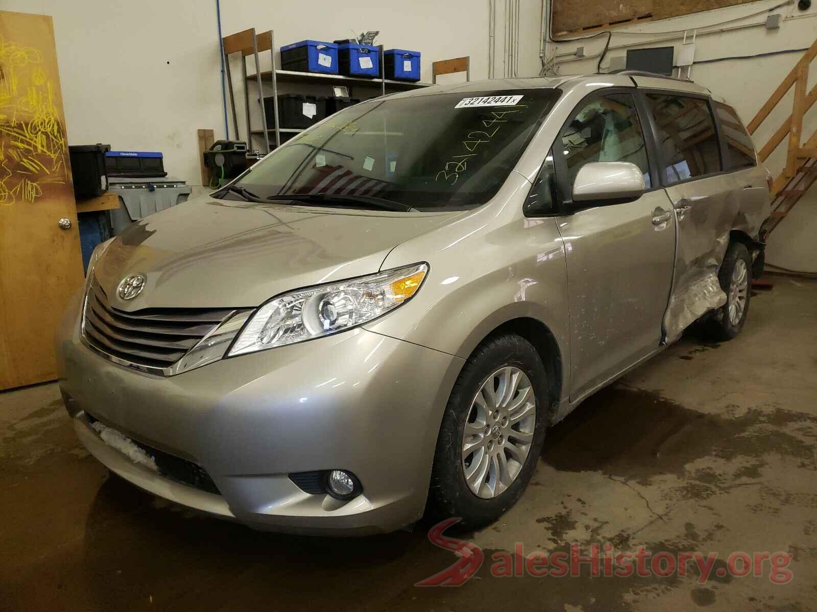 5TDYZ3DC9HS803526 2017 TOYOTA SIENNA