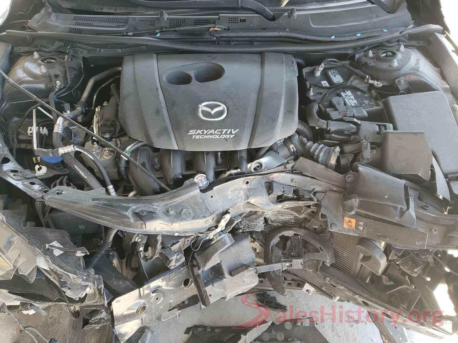 3MZBN1W39JM228219 2018 MAZDA 3