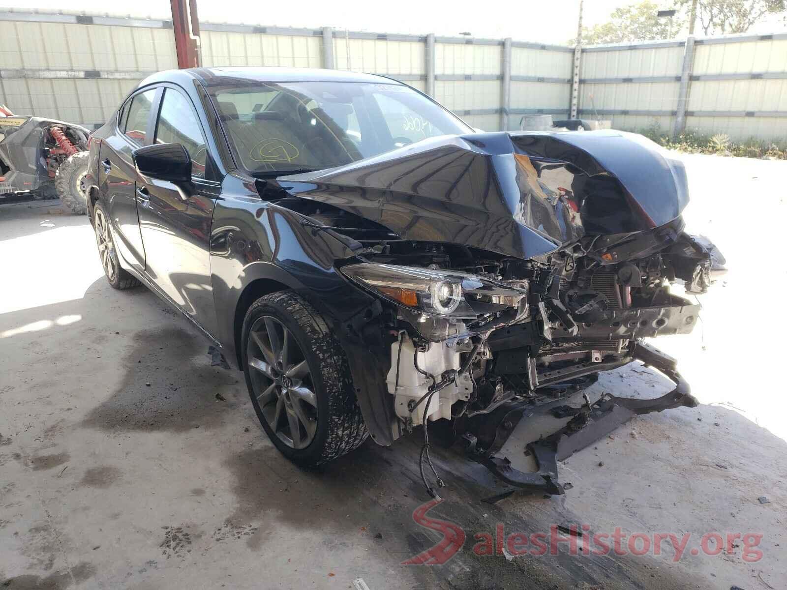 3MZBN1W39JM228219 2018 MAZDA 3