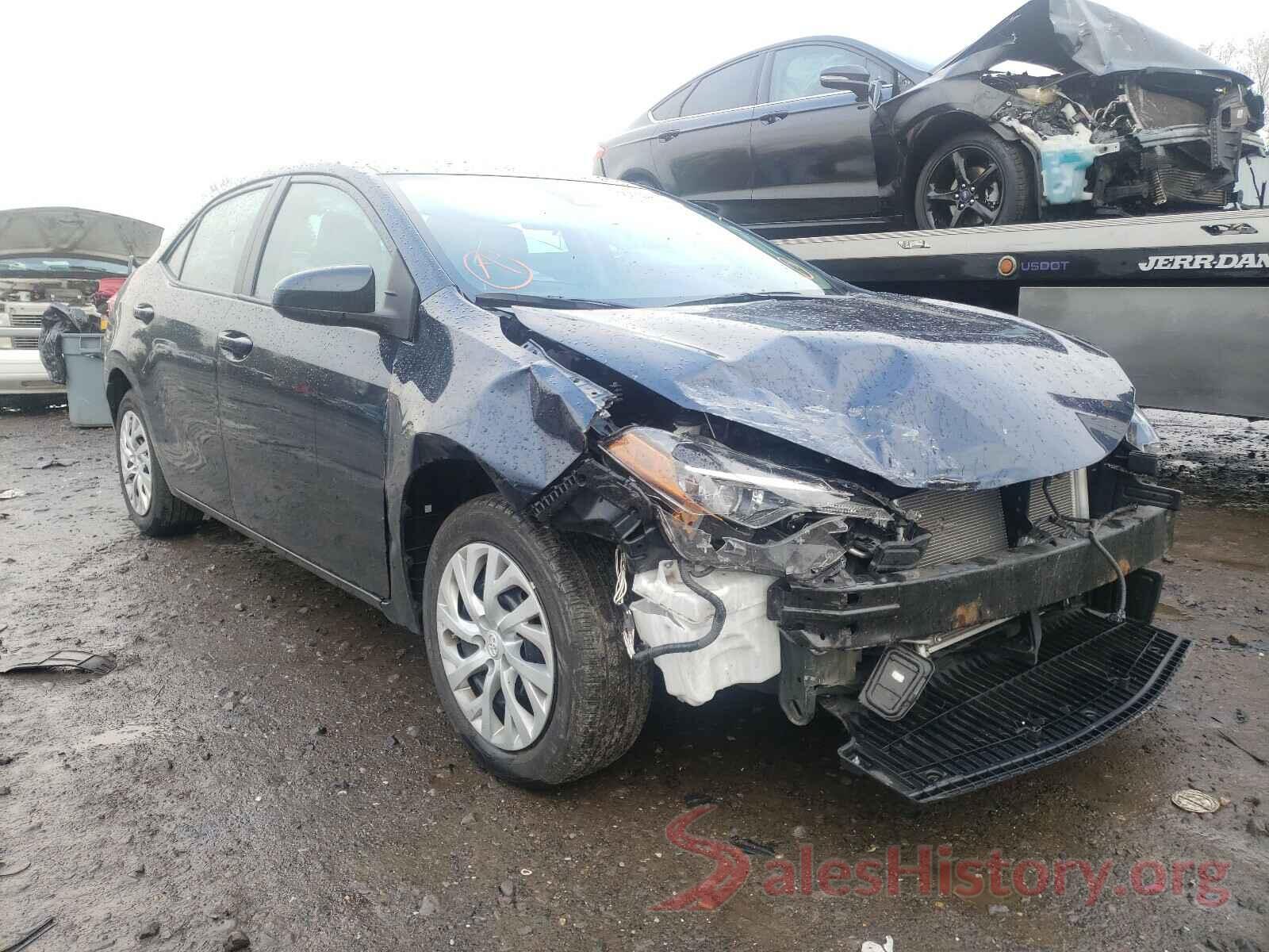 2T1BURHE9JC011801 2018 TOYOTA COROLLA