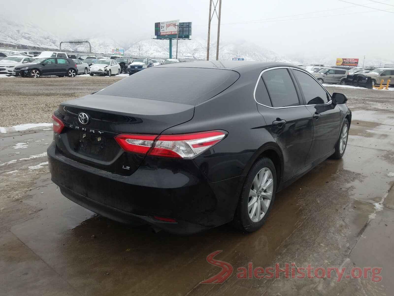 4T1B11HK3JU114467 2018 TOYOTA CAMRY