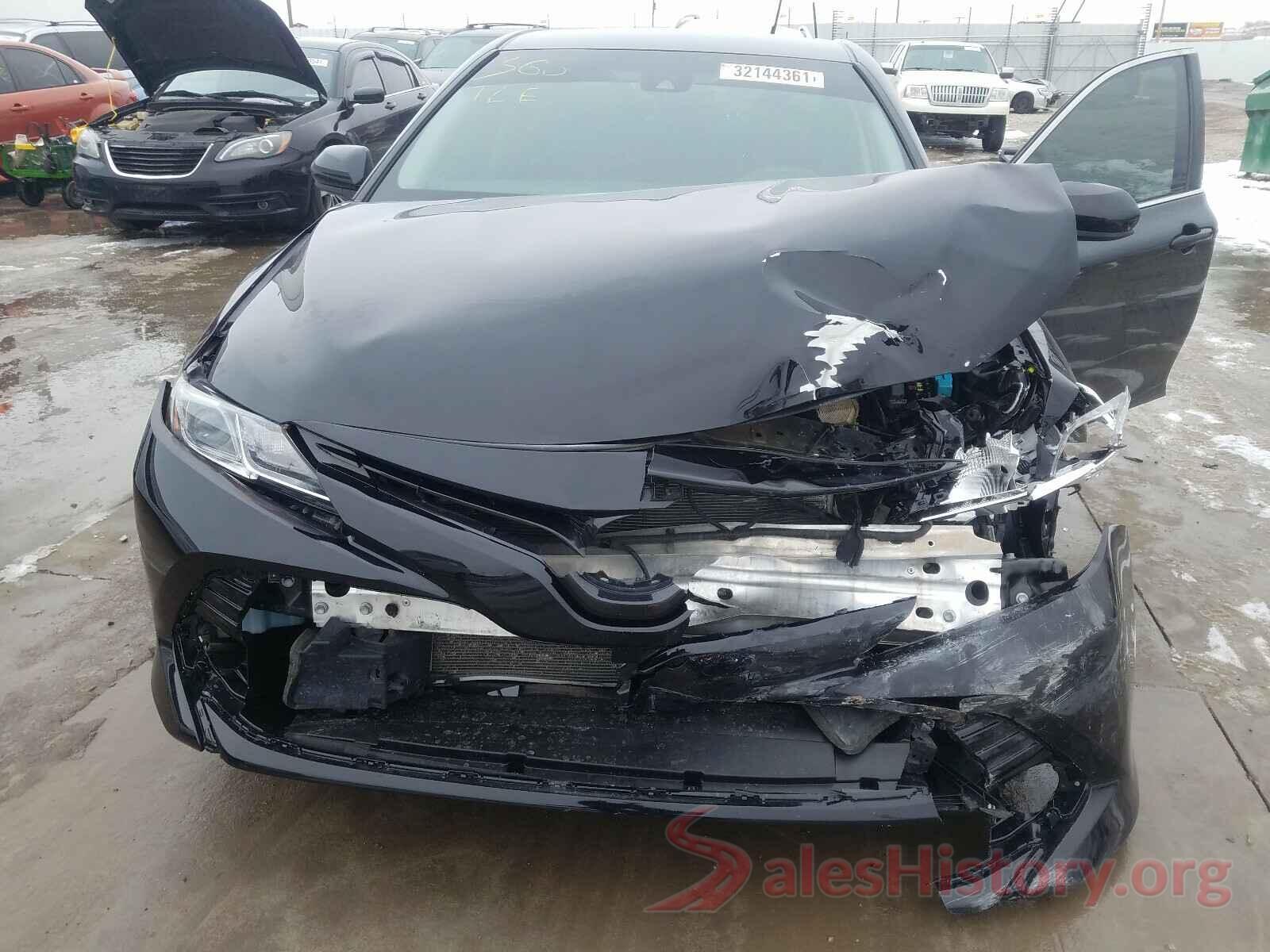 4T1B11HK3JU114467 2018 TOYOTA CAMRY