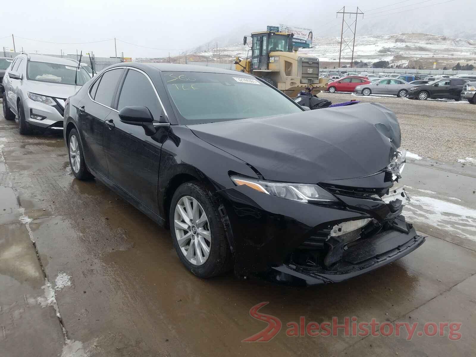 4T1B11HK3JU114467 2018 TOYOTA CAMRY