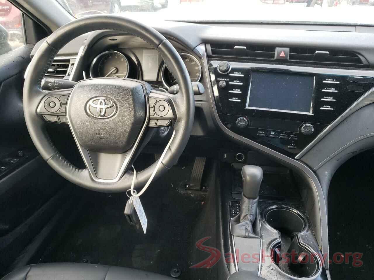 4T1B11HK9JU122668 2018 TOYOTA CAMRY