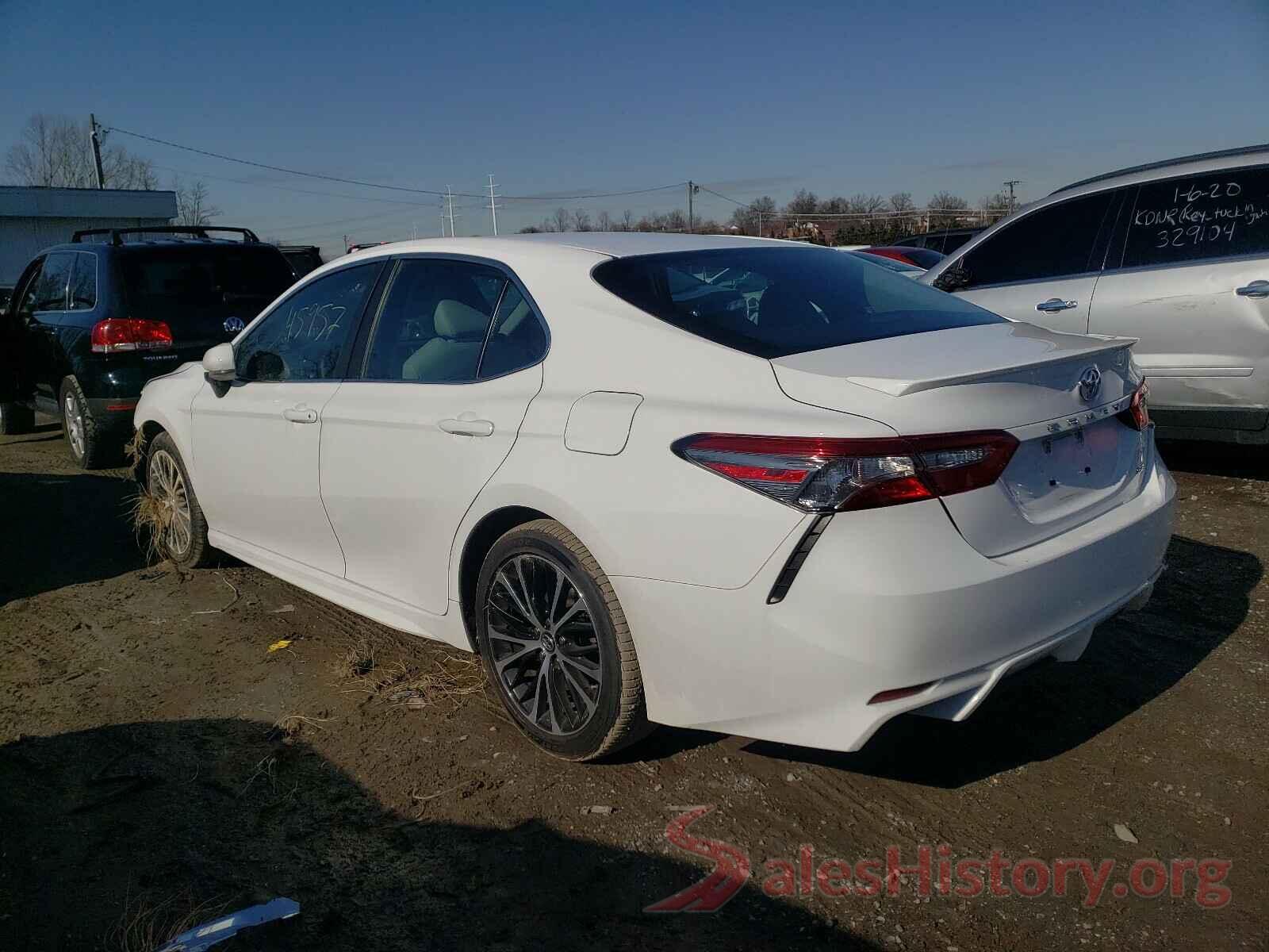 4T1B11HK7JU048554 2018 TOYOTA CAMRY