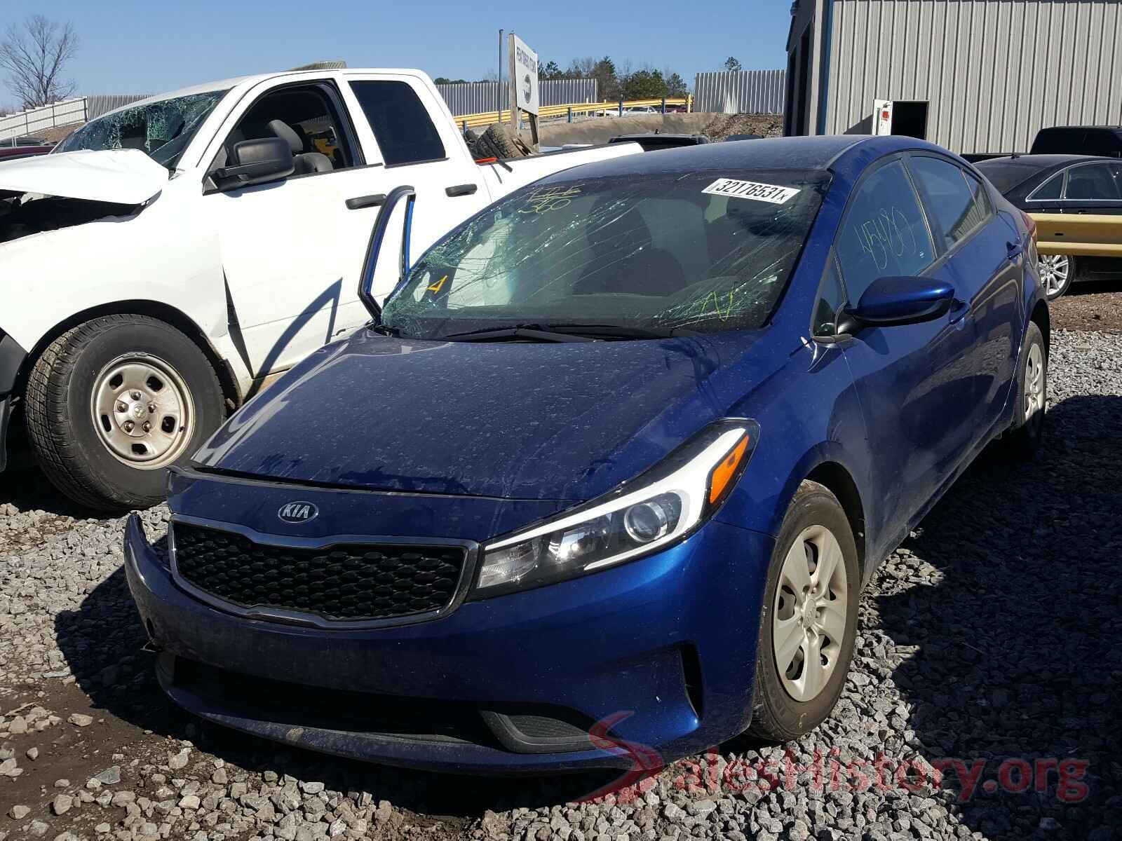 3KPFK4A70HE129866 2017 KIA FORTE