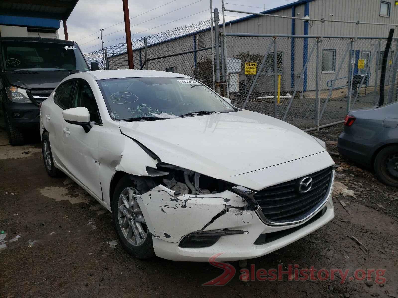 3MZBN1U70HM132981 2017 MAZDA 3