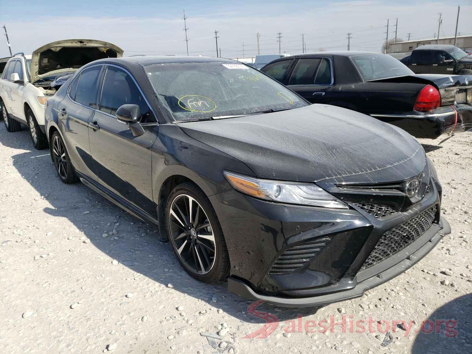 4T1B61HK8JU131623 2018 TOYOTA CAMRY