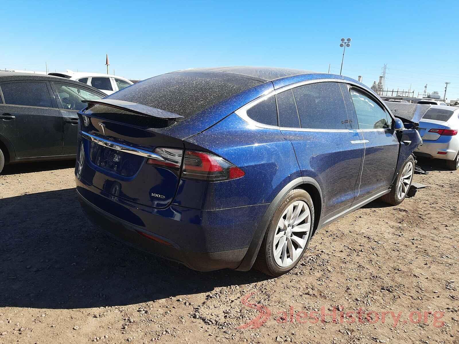 5YJXCDE25JF090143 2018 TESLA MODEL X