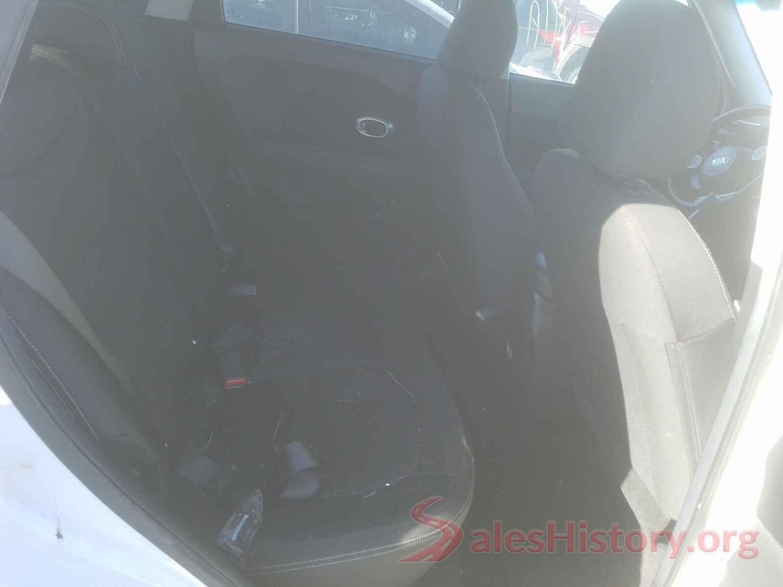 KNDJN2A27G7370817 2016 KIA SOUL