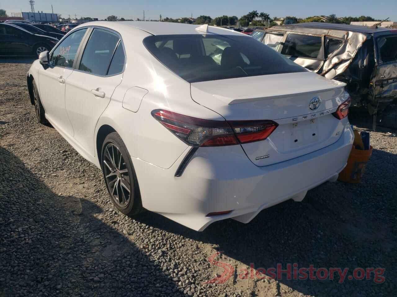 4T1G11AK0MU571127 2021 TOYOTA CAMRY