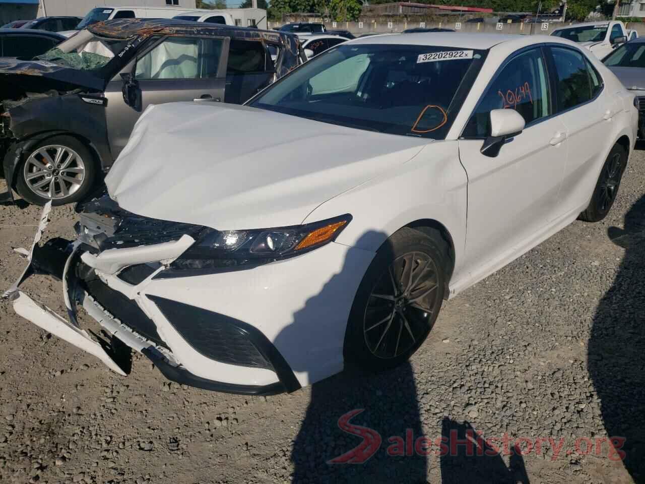 4T1G11AK0MU571127 2021 TOYOTA CAMRY