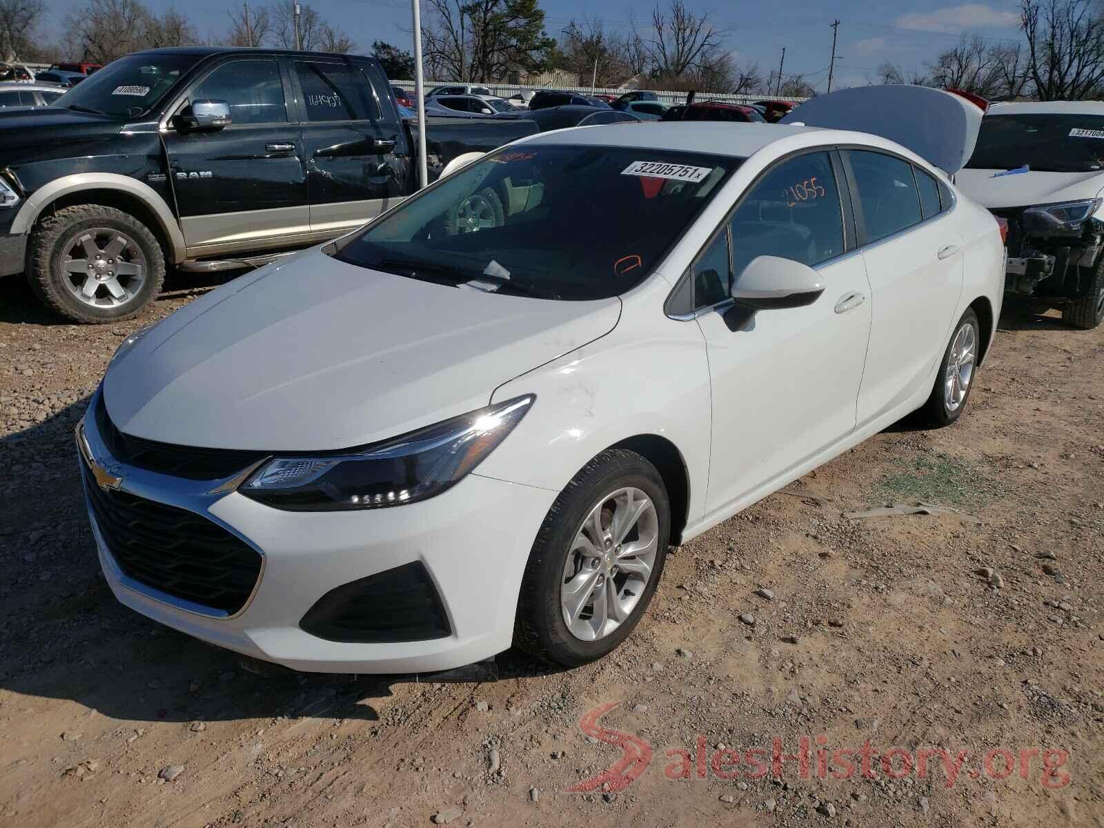 1G1BE5SM7K7143957 2019 CHEVROLET CRUZE