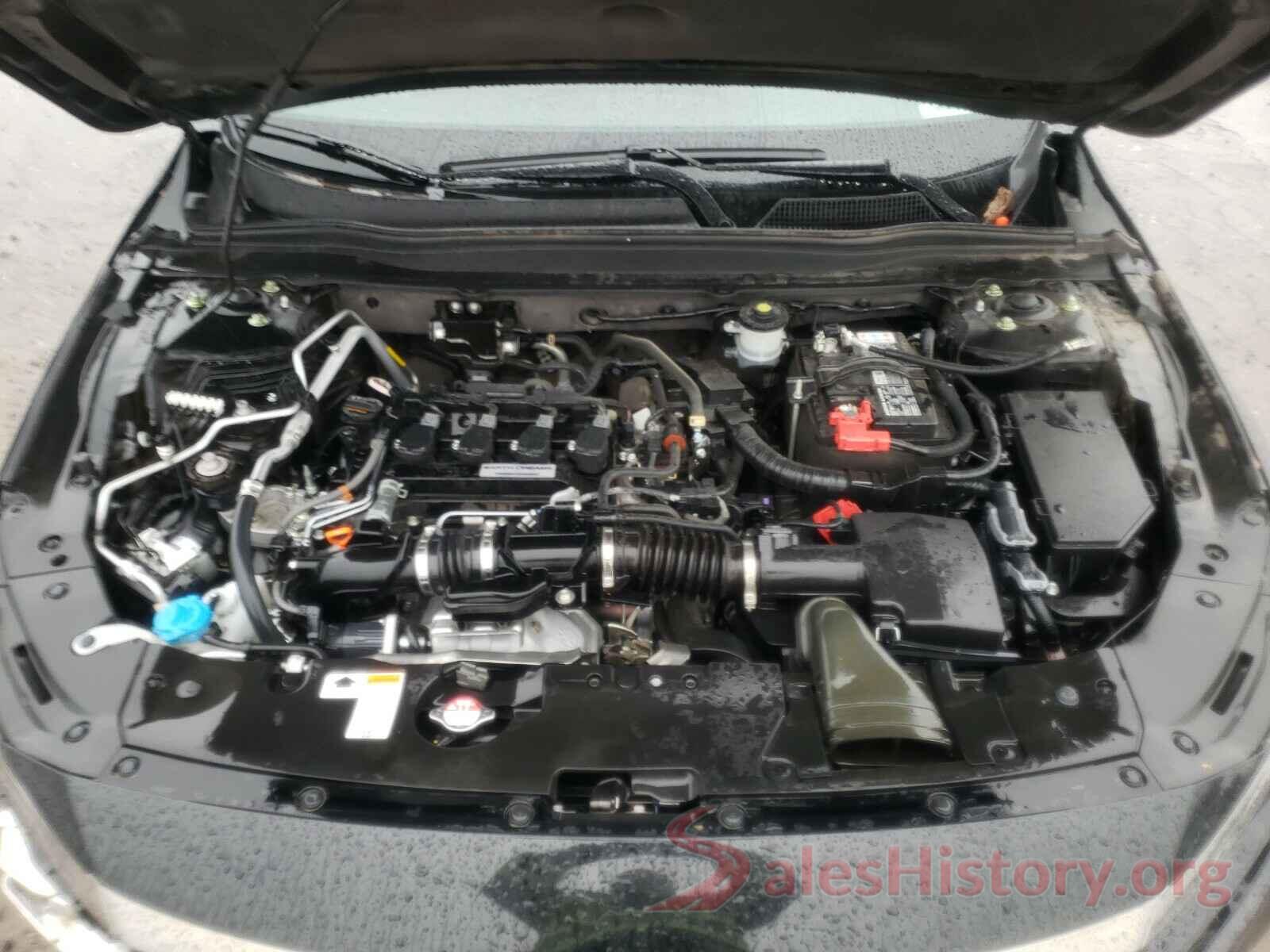 1HGCV1F30JA256898 2018 HONDA ACCORD