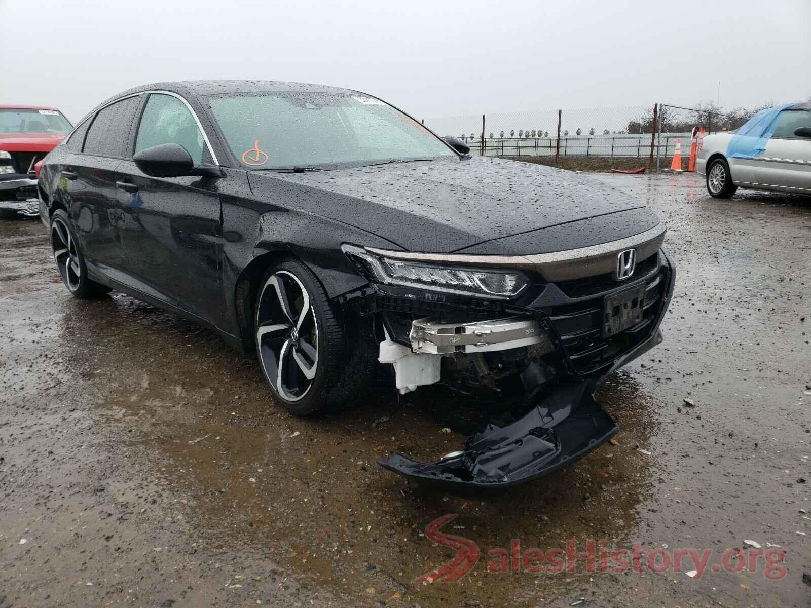 1HGCV1F30JA256898 2018 HONDA ACCORD