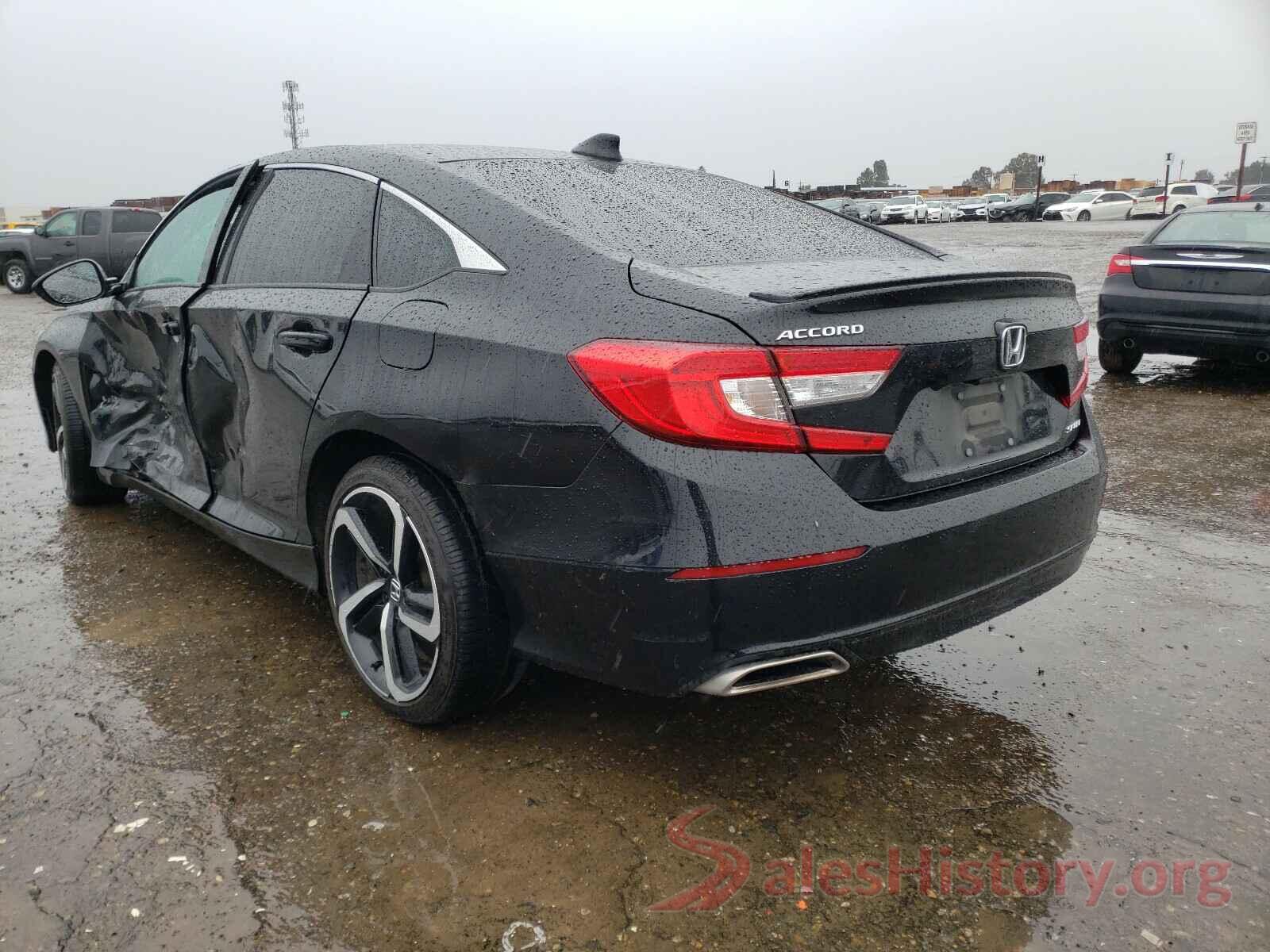 1HGCV1F30JA256898 2018 HONDA ACCORD