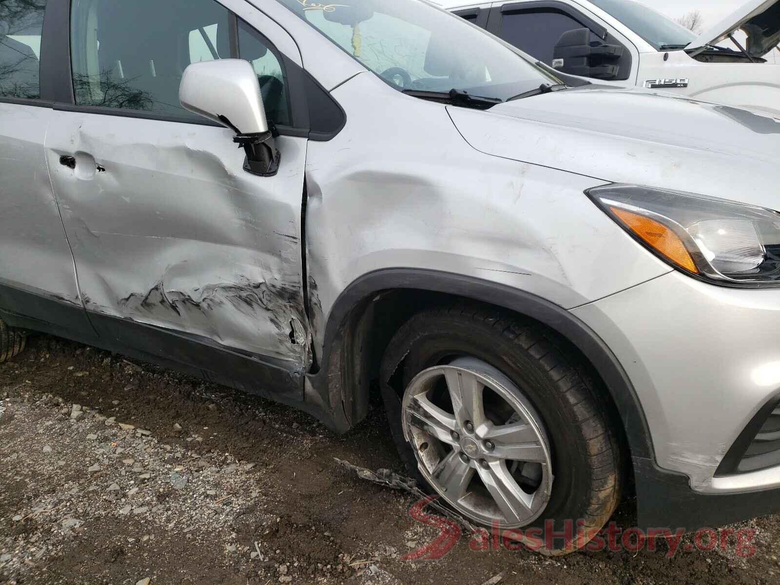 3GNCJKSB6KL389857 2019 CHEVROLET TRAX