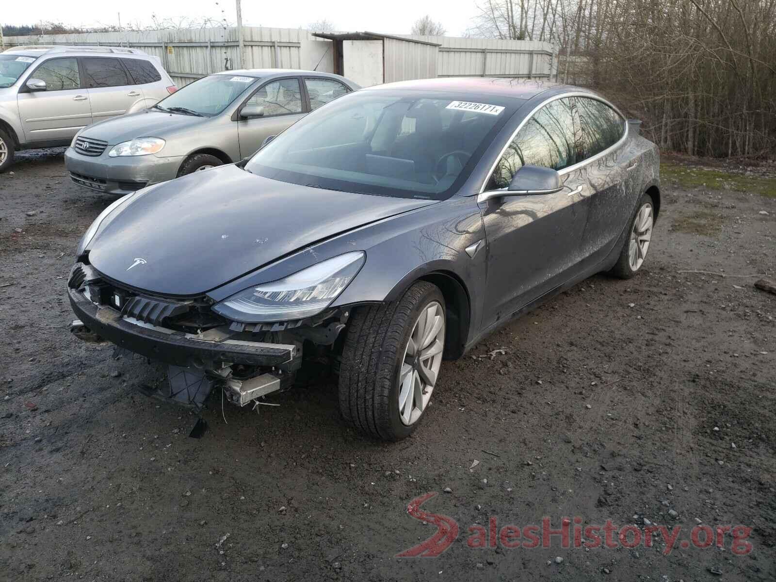 5YJ3E1EB3JF132395 2018 TESLA MODEL 3