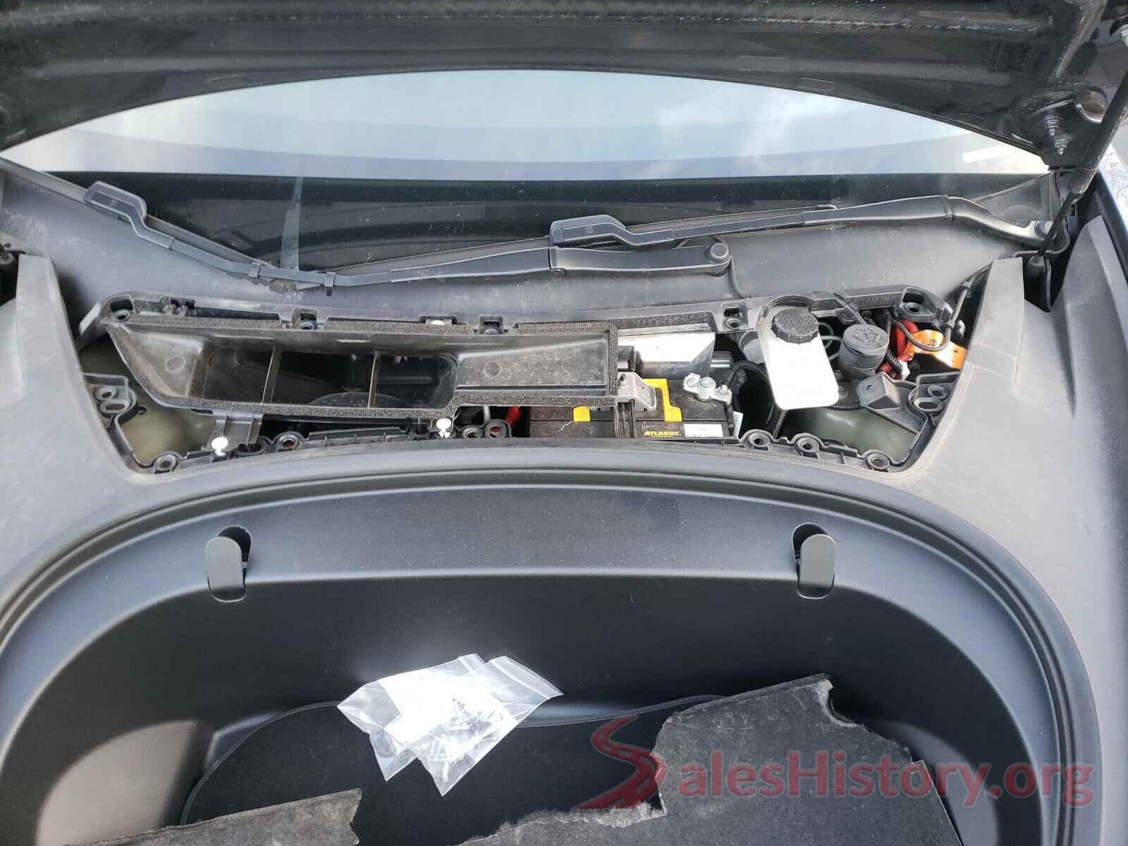 5YJ3E1EB3JF132395 2018 TESLA MODEL 3