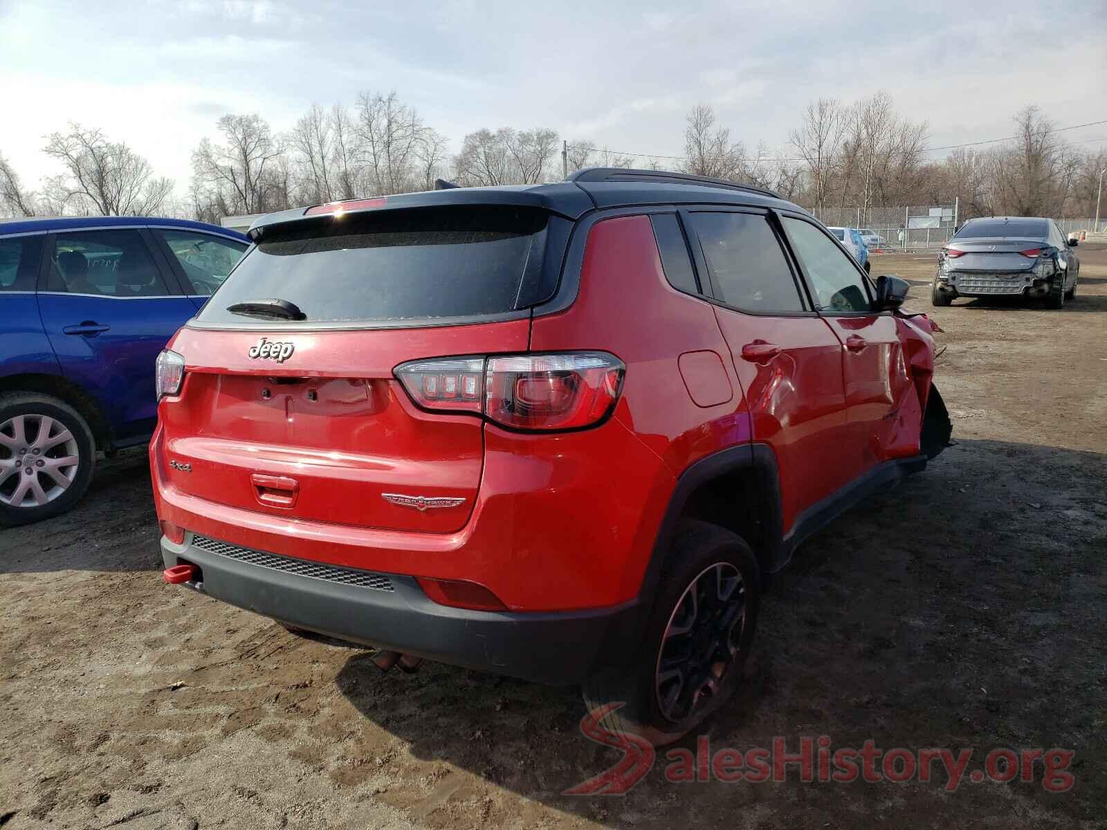 3C4NJDDB8KT671377 2019 JEEP COMPASS