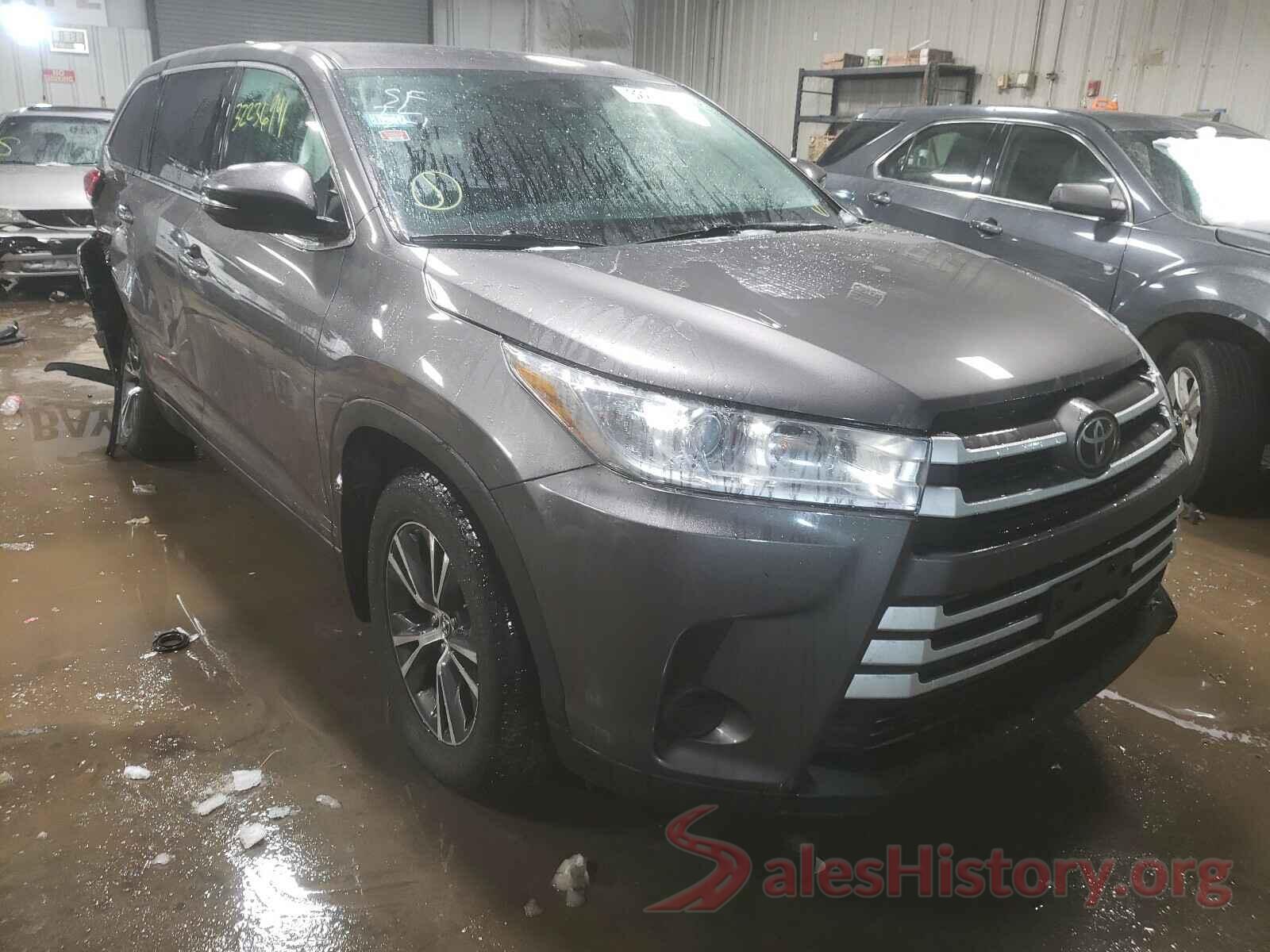 5TDZARFH7HS024147 2017 TOYOTA HIGHLANDER