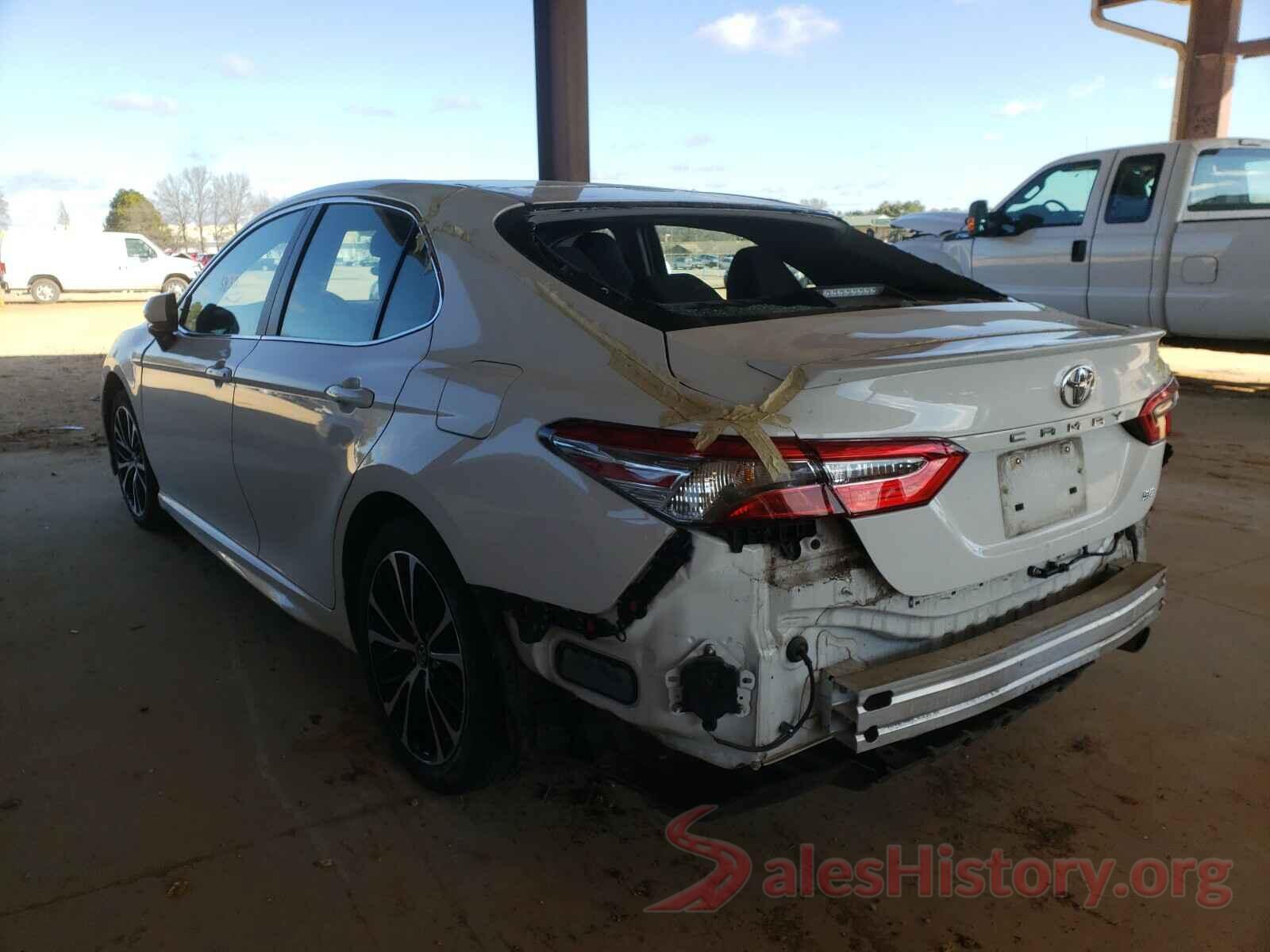 4T1B11HK9JU023767 2018 TOYOTA CAMRY