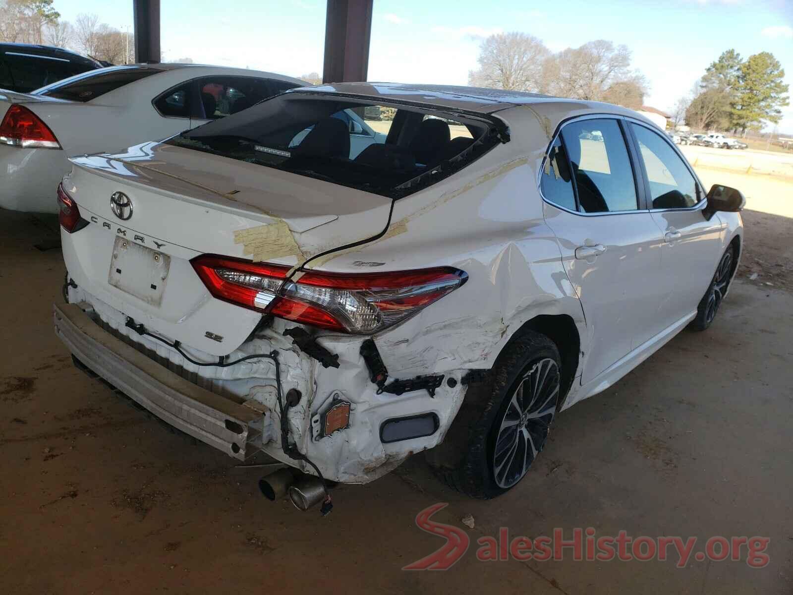 4T1B11HK9JU023767 2018 TOYOTA CAMRY