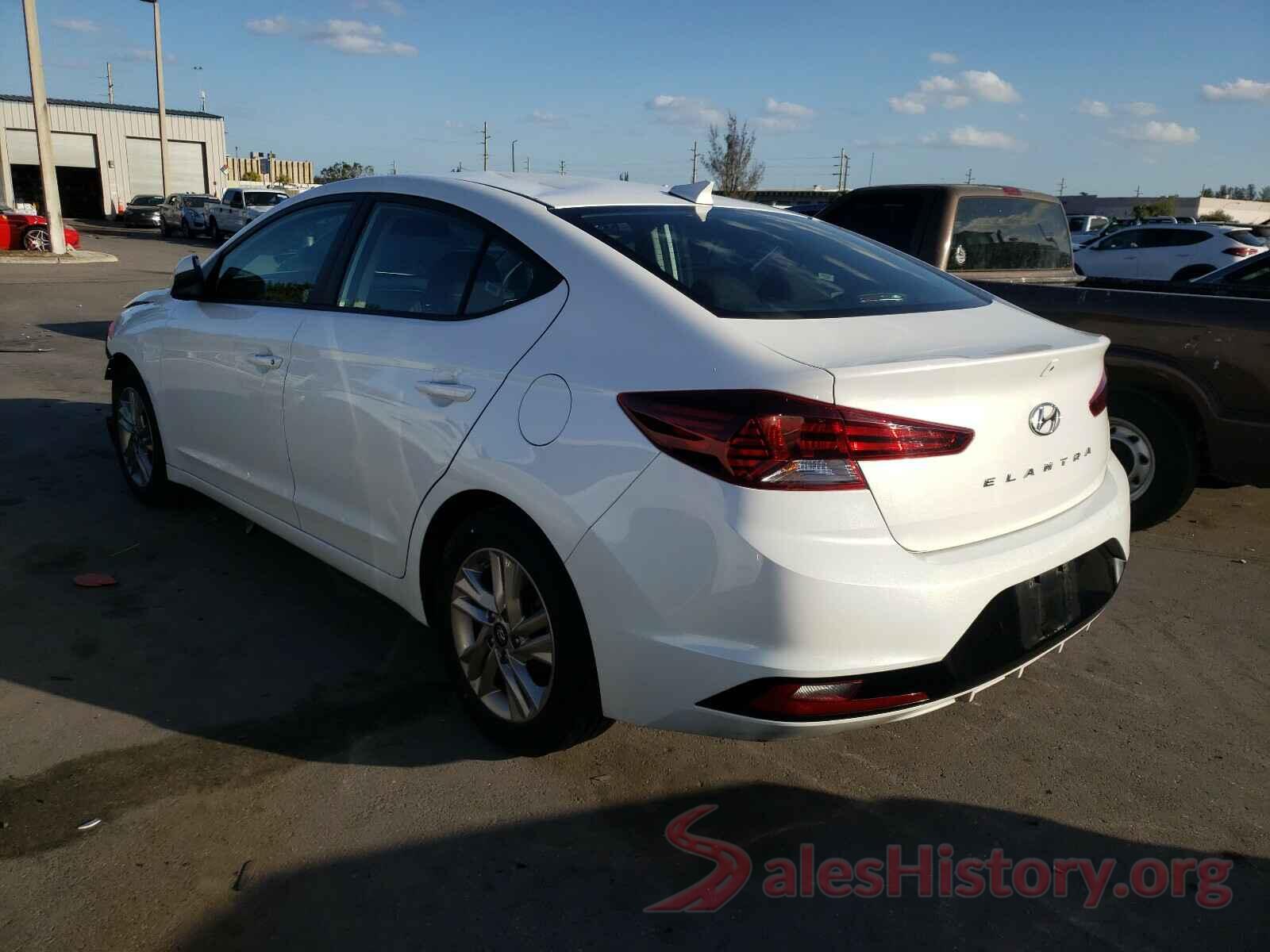 5NPD84LF0KH482735 2019 HYUNDAI ELANTRA