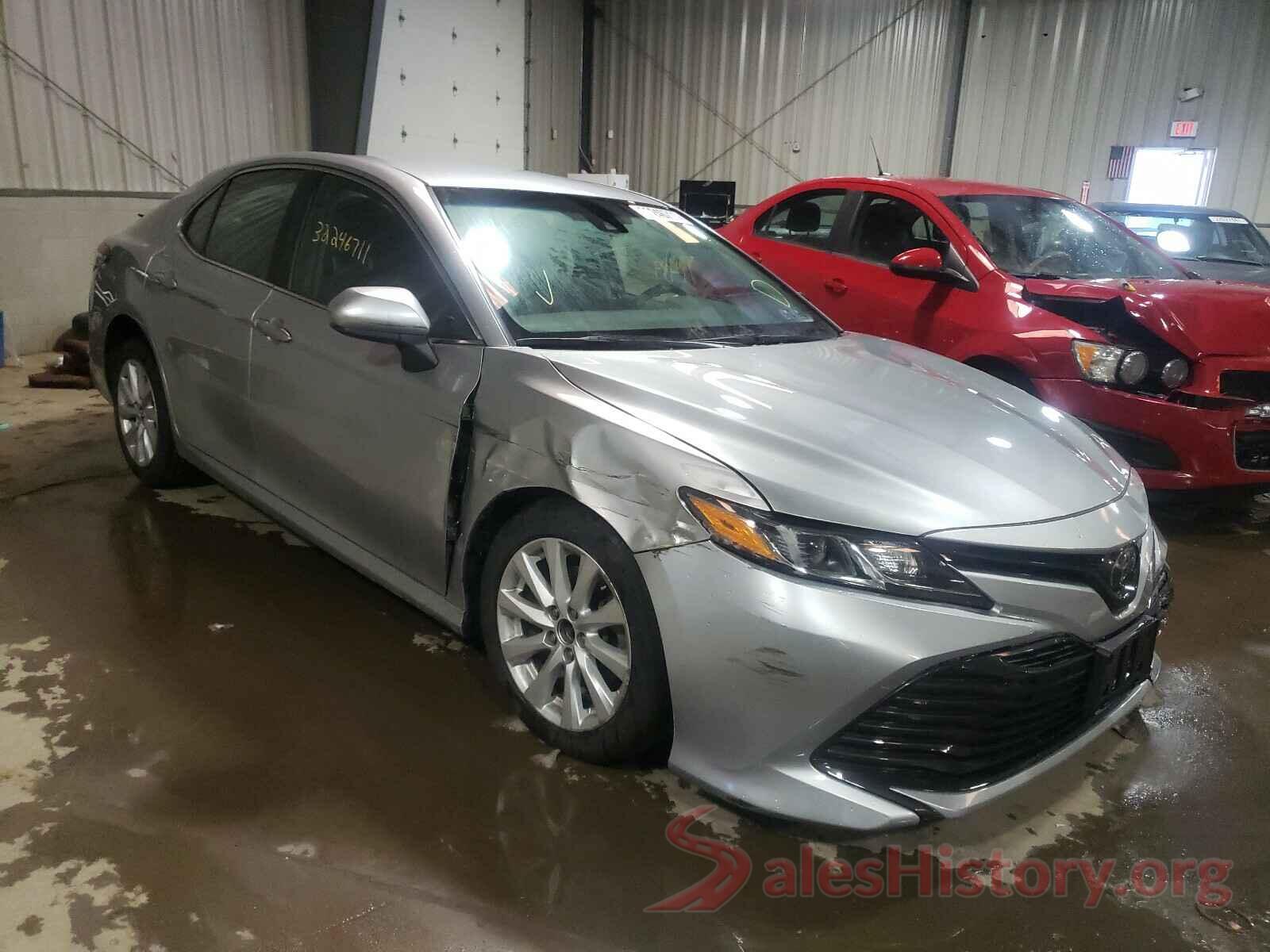 4T1B11HK3JU003322 2018 TOYOTA CAMRY