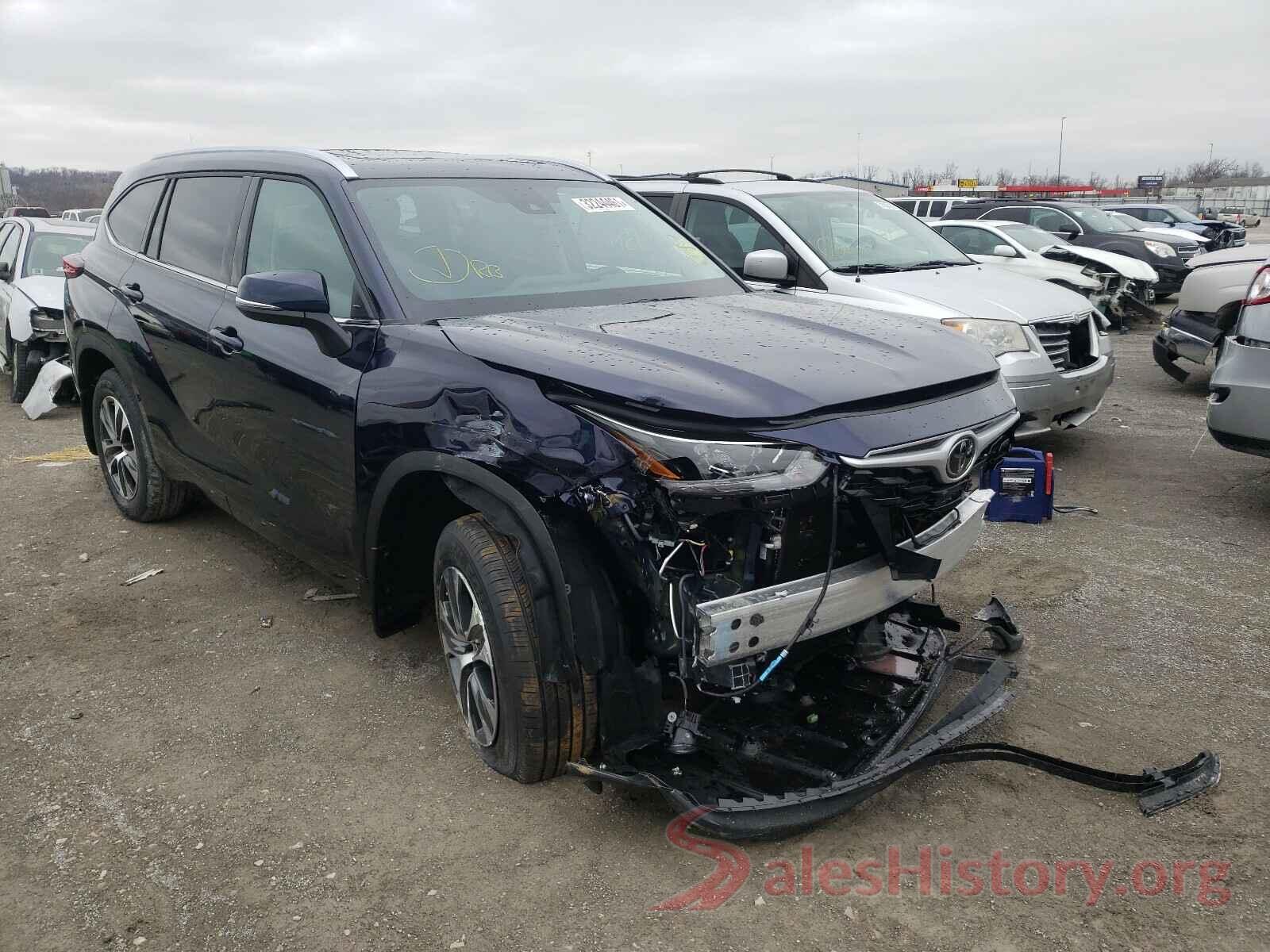 5TDGZRBH4MS082944 2021 TOYOTA HIGHLANDER