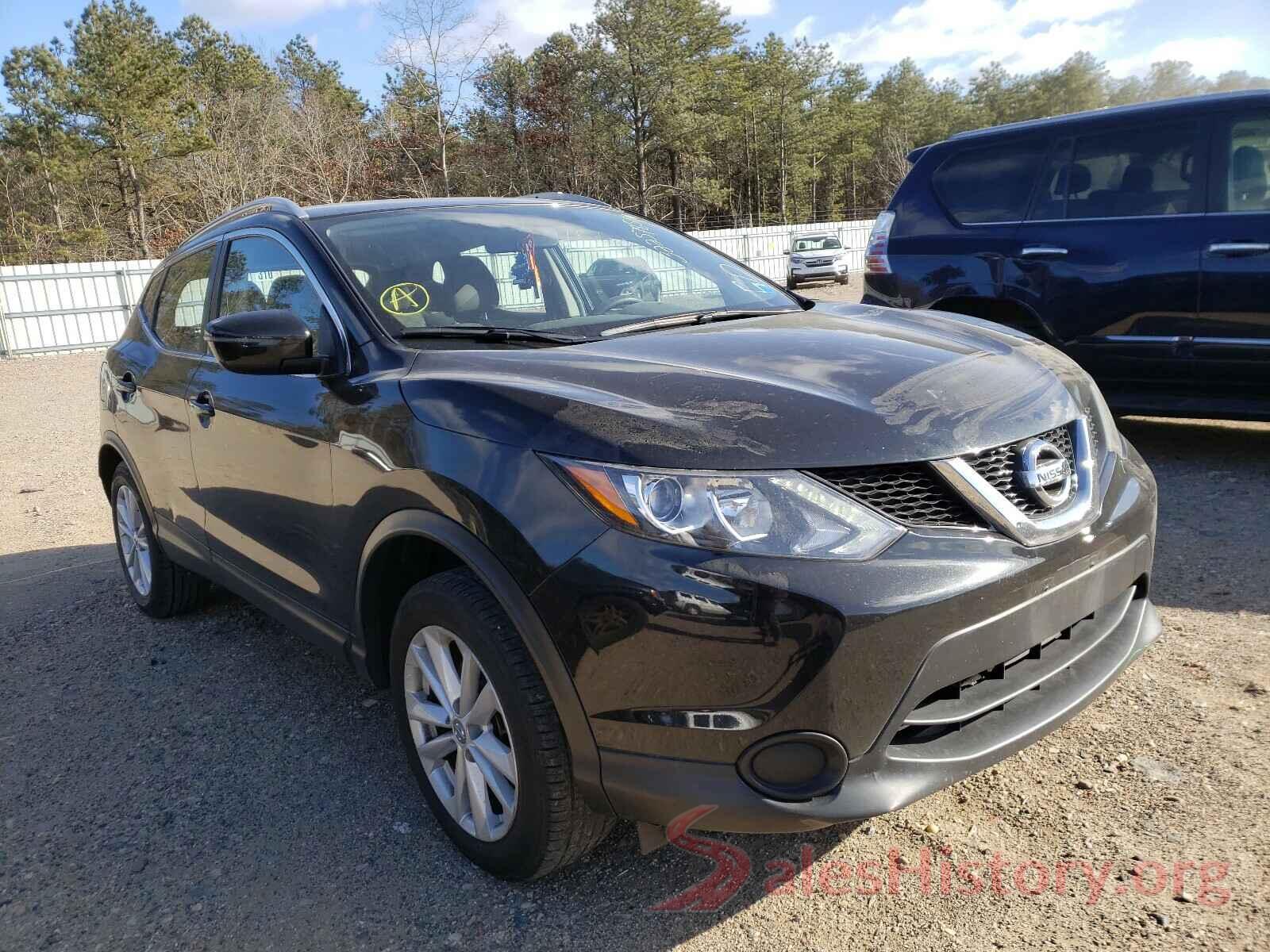 JN1BJ1CR2JW203611 2018 NISSAN ROGUE